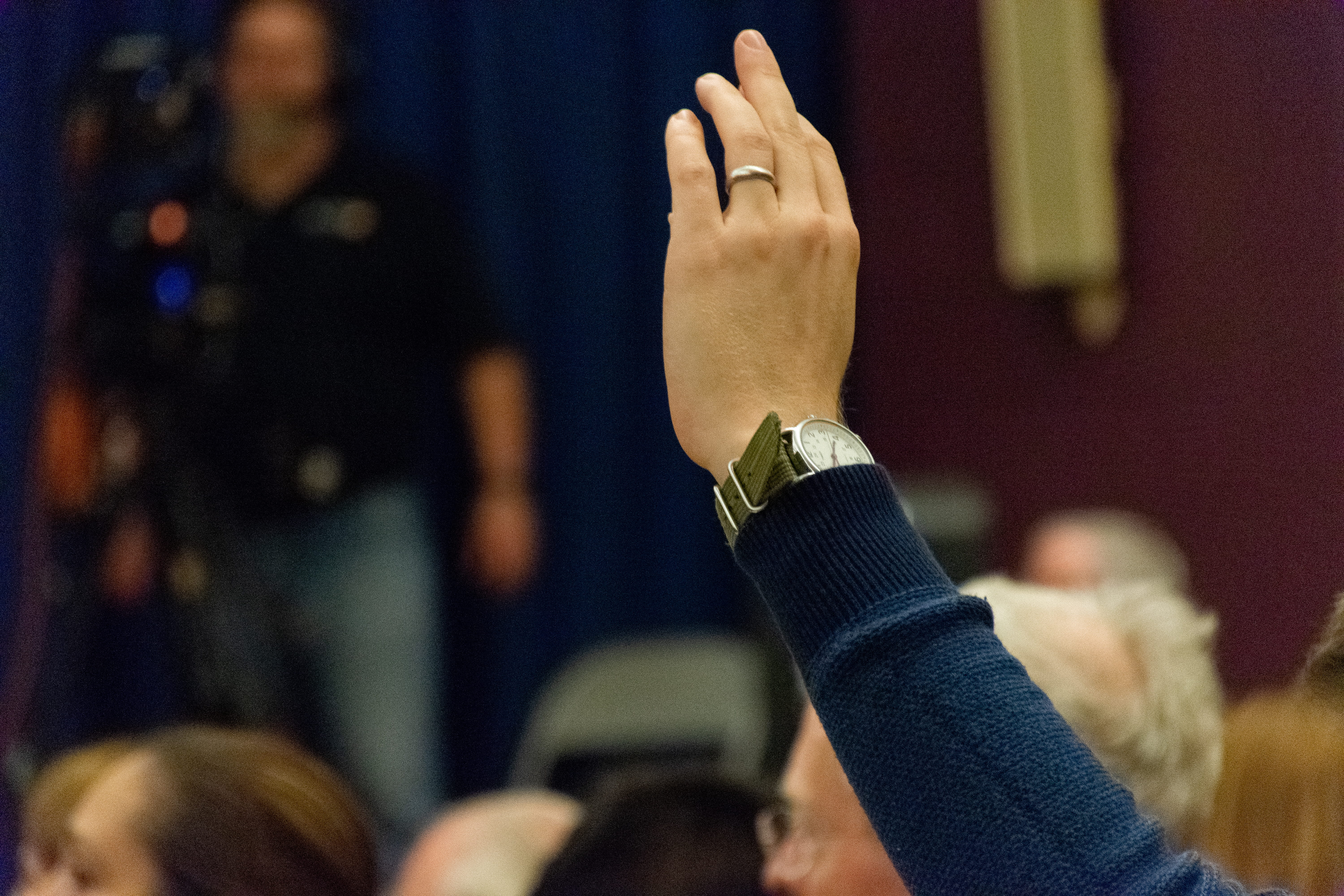 real people, ring, rock music, crowd, wearing, human arm, military, school, people, glass, enjoyment, music festival, 5K, room, classroom, officer, human limb, HD Wallpaper