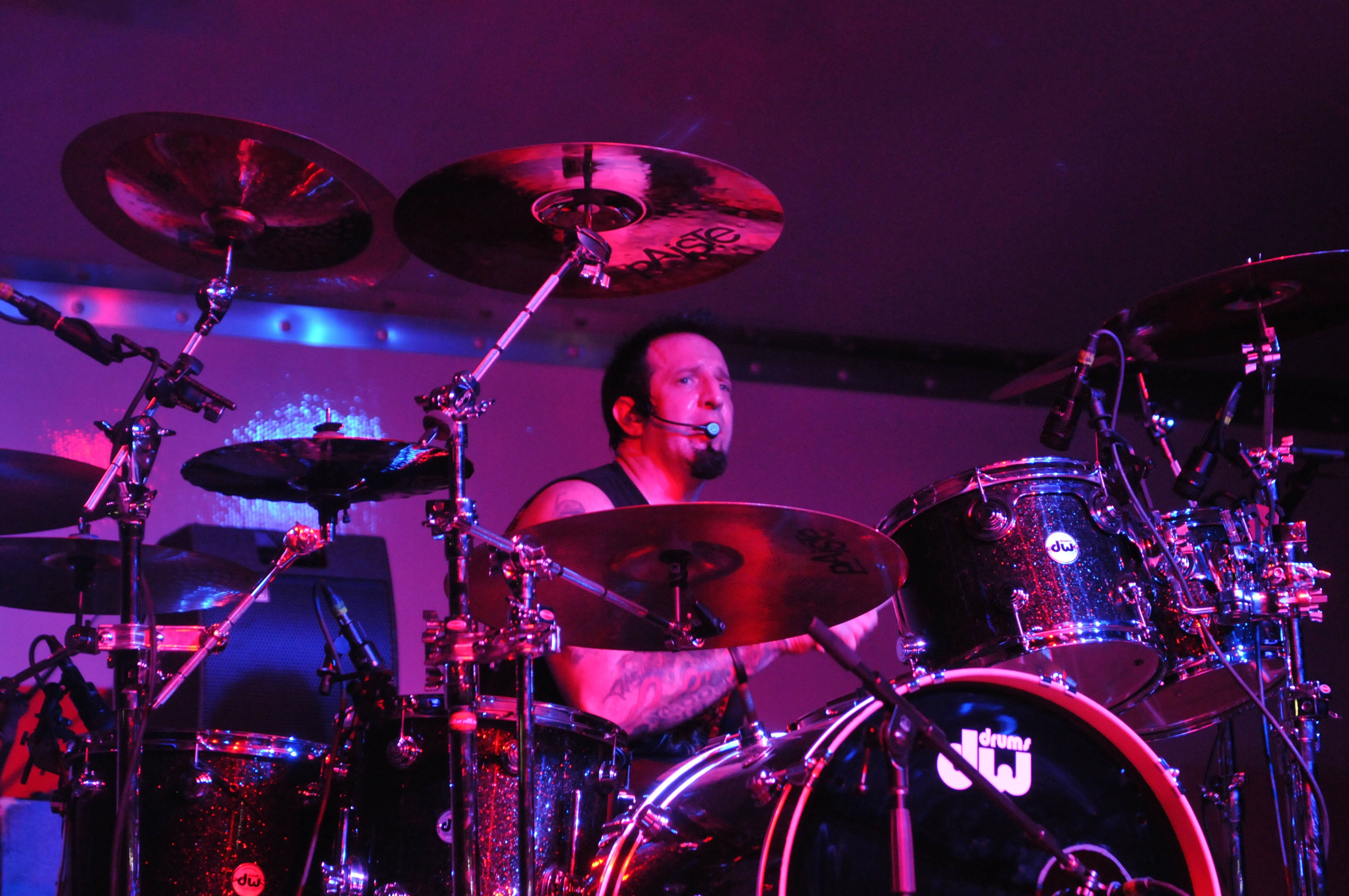 metal, nu metal, concert, drums, heavy, drowning, 4K, pool, HD Wallpaper