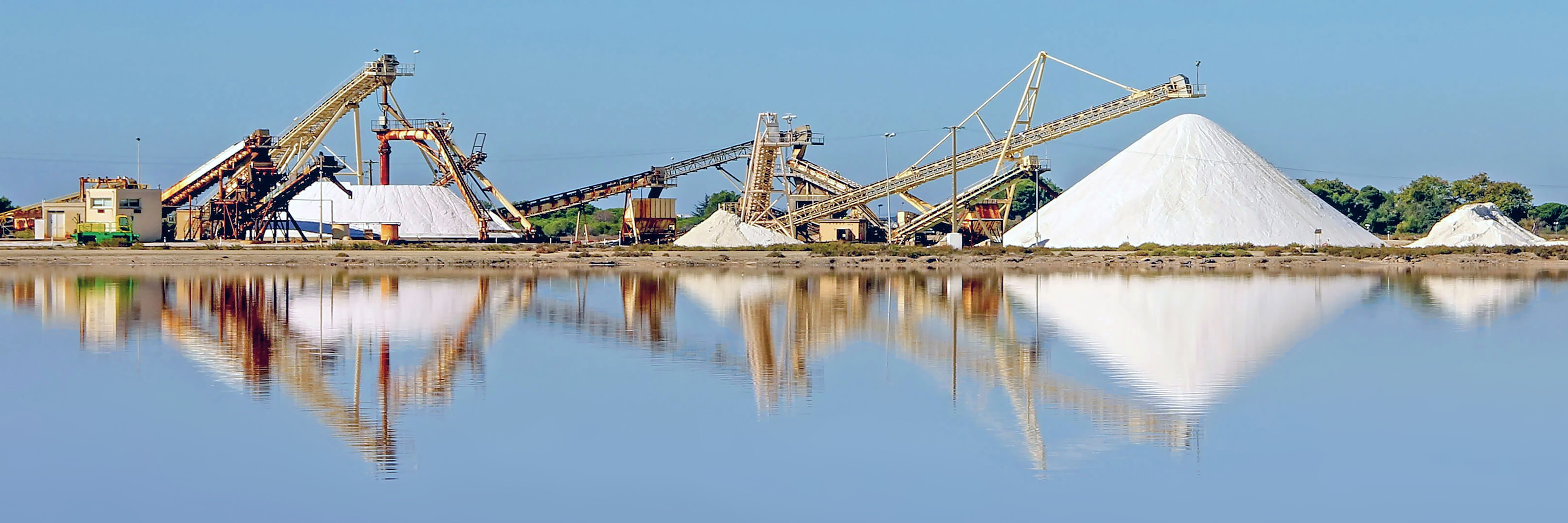 france, reflection, nature, oil, equipment, industrial equipment, occitania, salins, blue, outdoors, aigues-mortes, architecture, transportation, reflections, HD Wallpaper