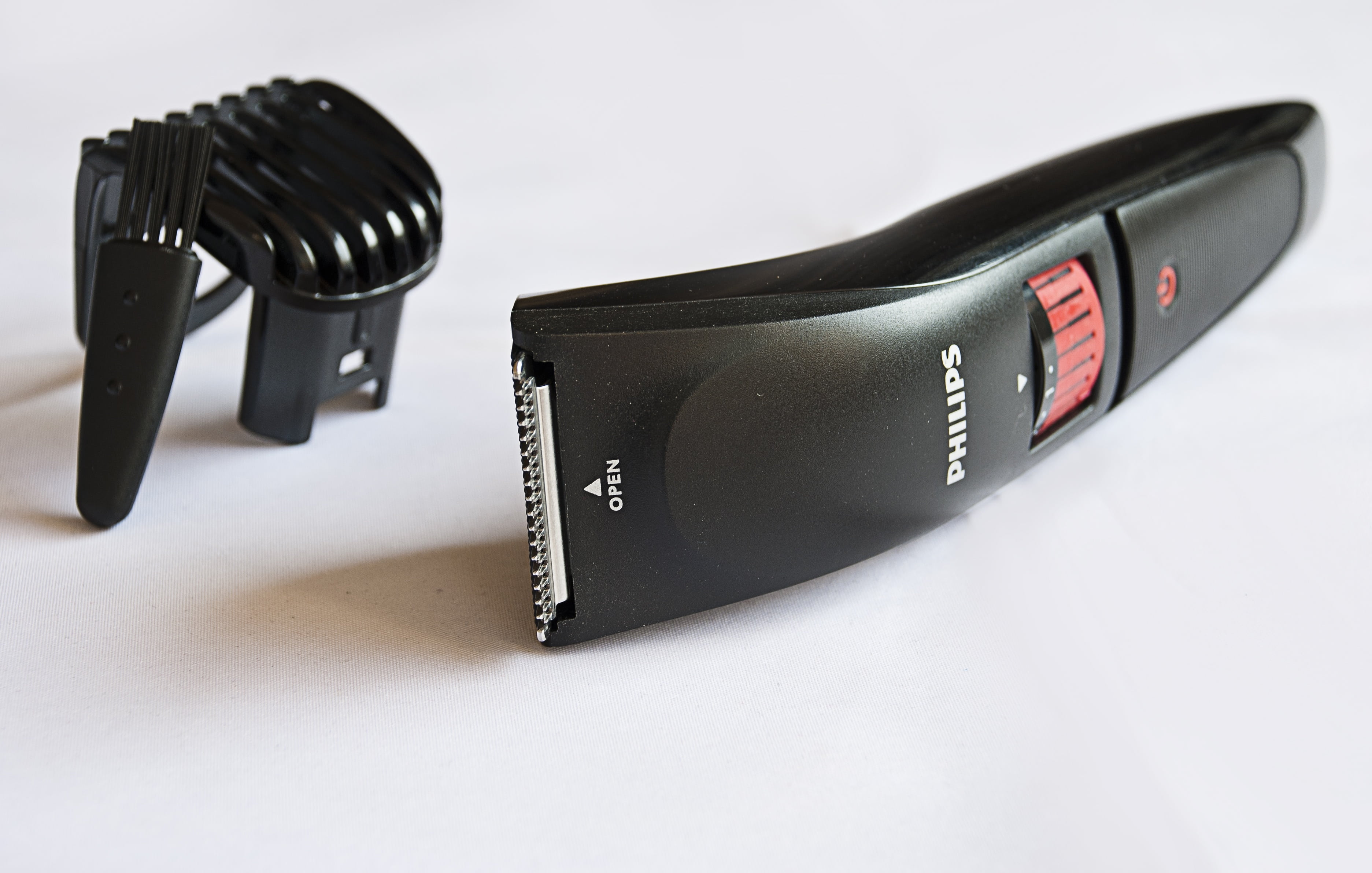 safety, shaving, hair, luxury, business, barber, grooming, clipper, equipment, 2K, red, mens, security, razor, social issues, shaver, technology, no people, HD Wallpaper