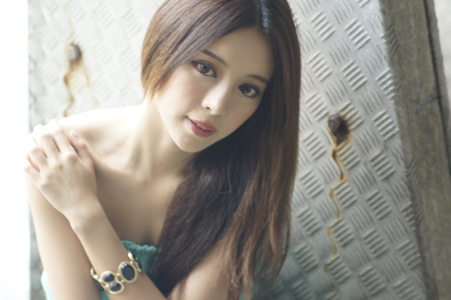 Bokeh, Taiwanese, Girl, Models, Julie Chang, 1080P, Zhang Qi Jun, Asian, Bracelet, Model, HD Wallpaper