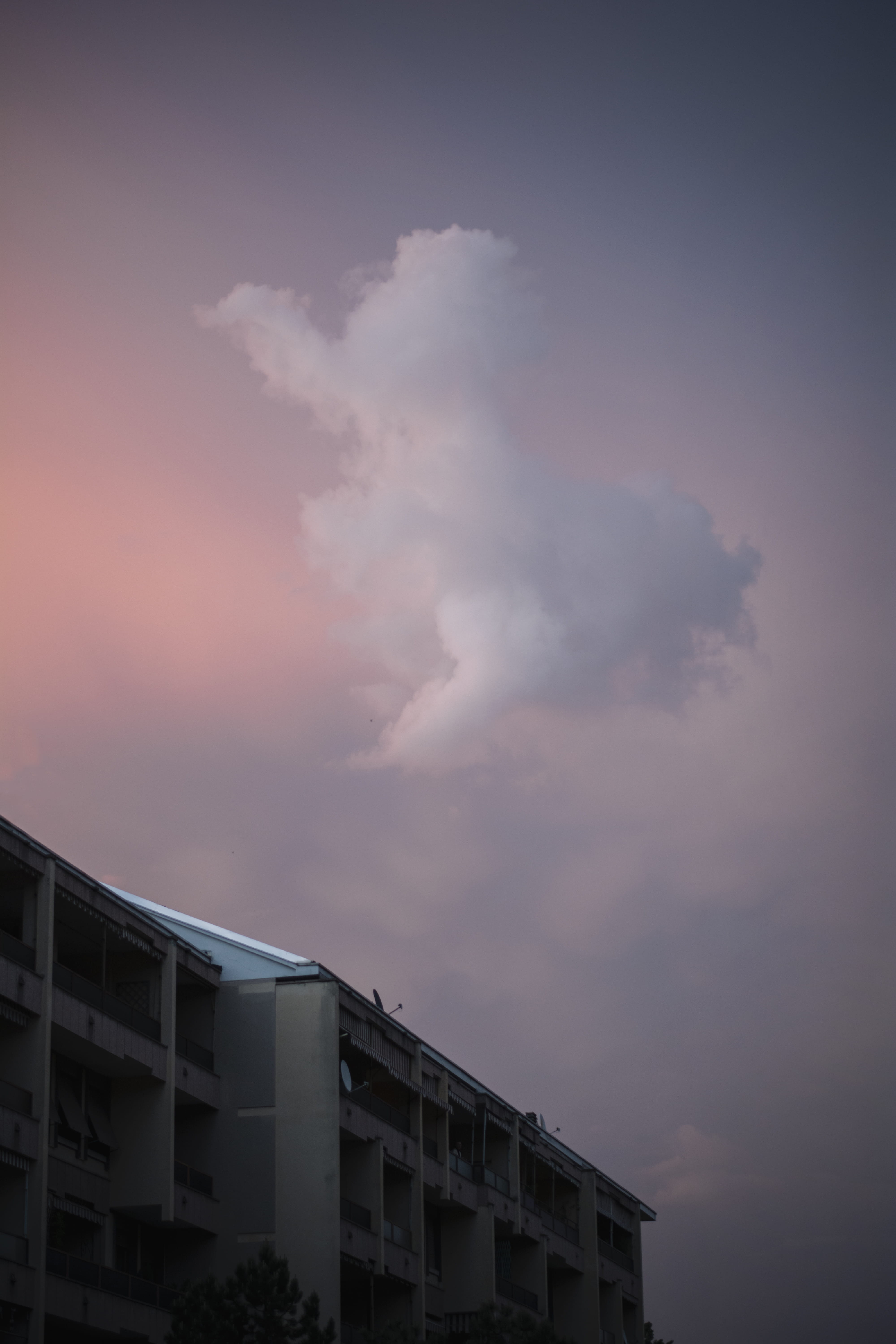 gray, pink, building, italy, power in nature, cloudscape, housing, apartment building, high section, clouds, concrete, urban, building exterior, built structure, Phone HD Wallpaper