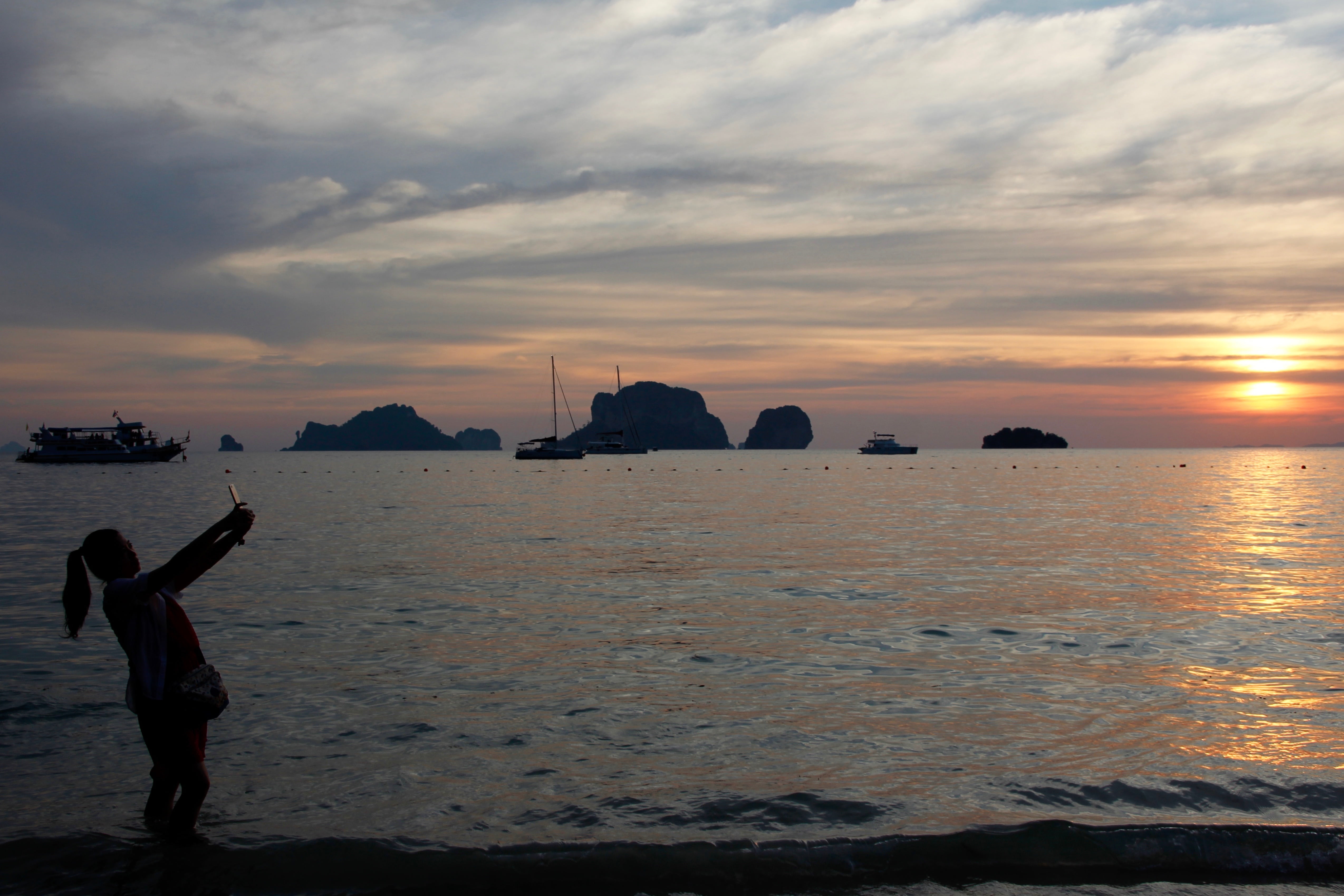 recording, summer, m, shooting, scenics - nature, real people, sunset, ocean, boot, photography, people, 4K, tranquil scene, arms raised, sky, idyllic, HD Wallpaper
