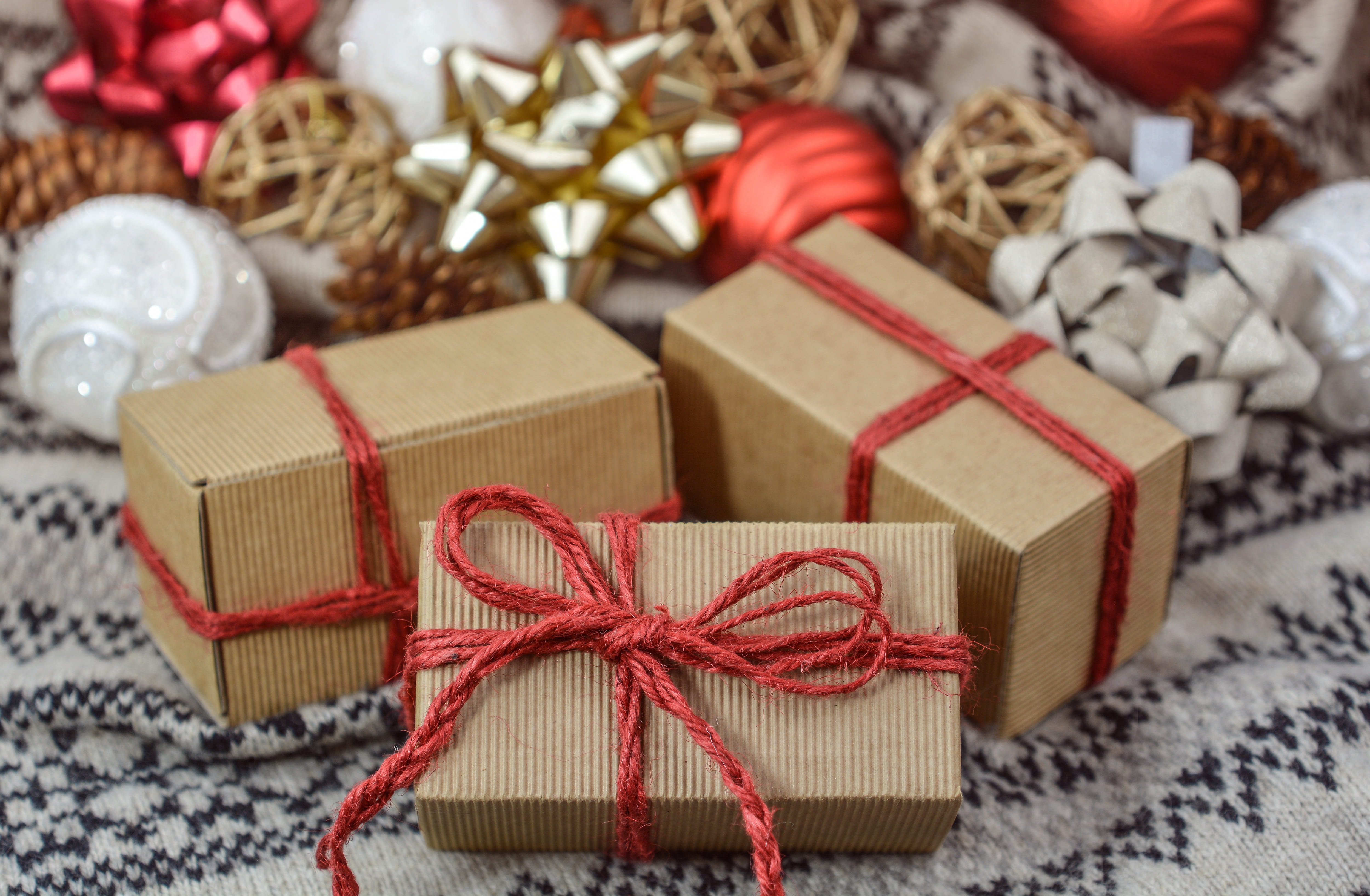 box, indoors, tied, decoration, christmas presents, box - container, ribbon, christmas gift, boxes, gift box, golden, 4K, container, new year, bow, close-up, HD Wallpaper