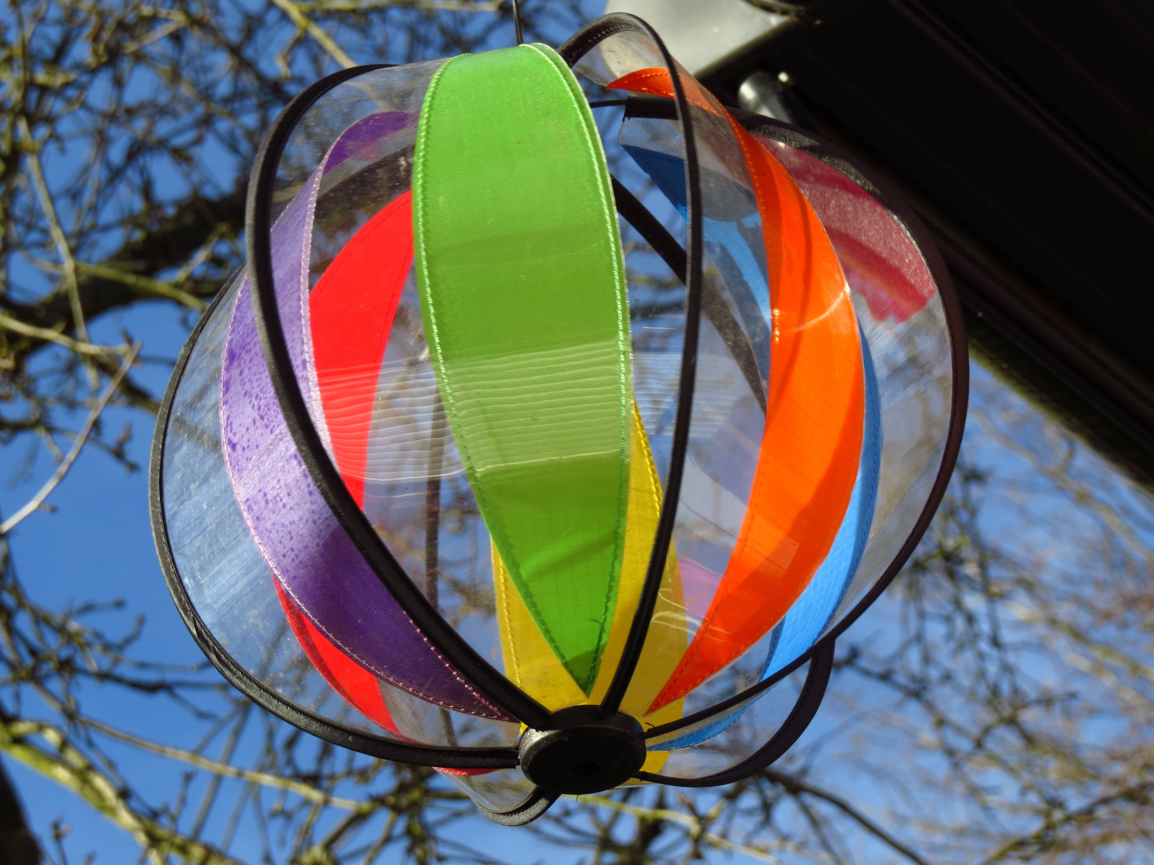 toys, fixing, wind, move, adventure, tree, sport, decoration, 4K, children toys, farbenspiel, plastic, red, wind direction, multi colored, about, sphere, HD Wallpaper
