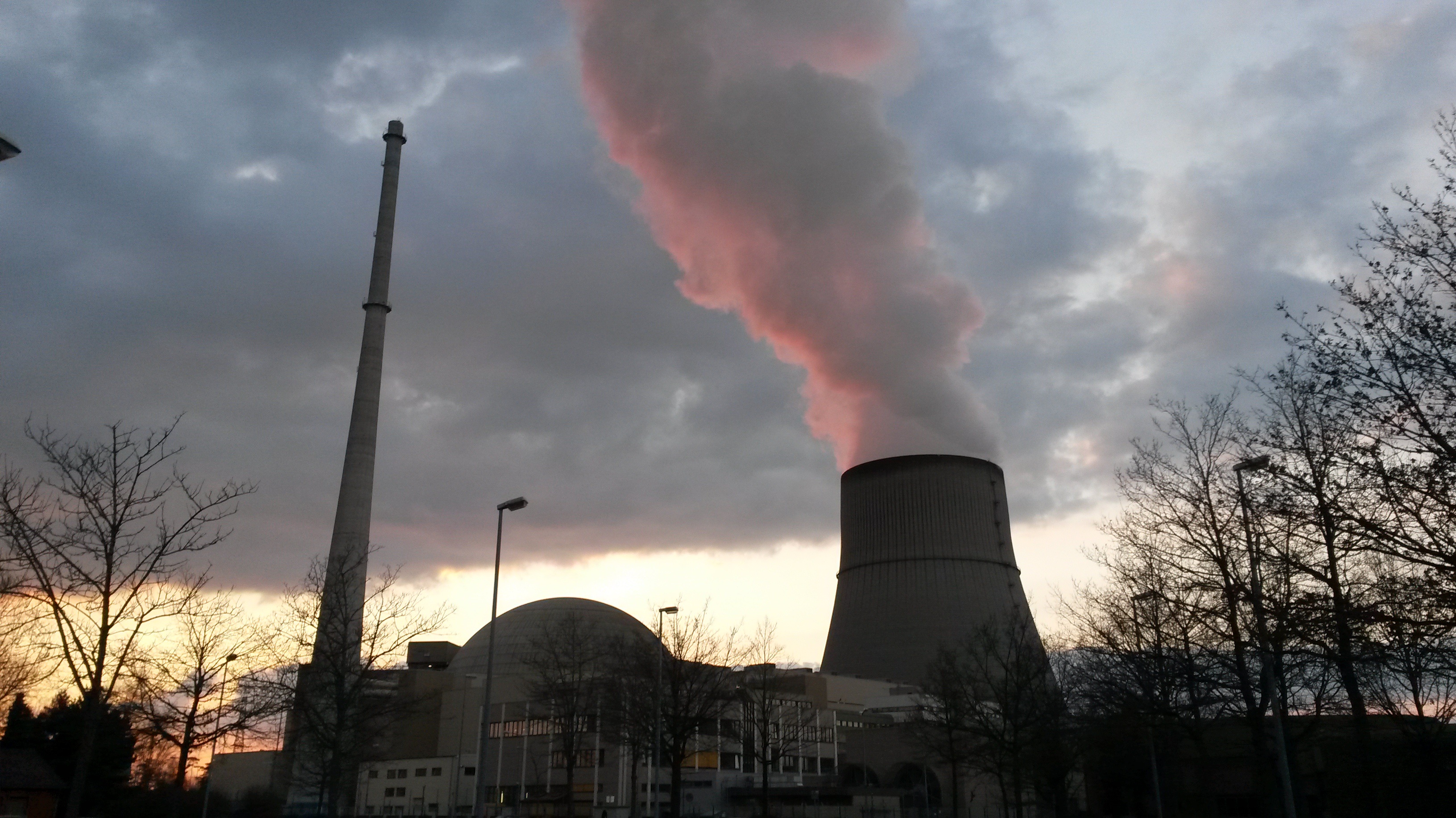 environmental damage, industrial district, built structure, smoke stack, smoke - physical structure, pollution, no people, nature, environment, industry, HD Wallpaper