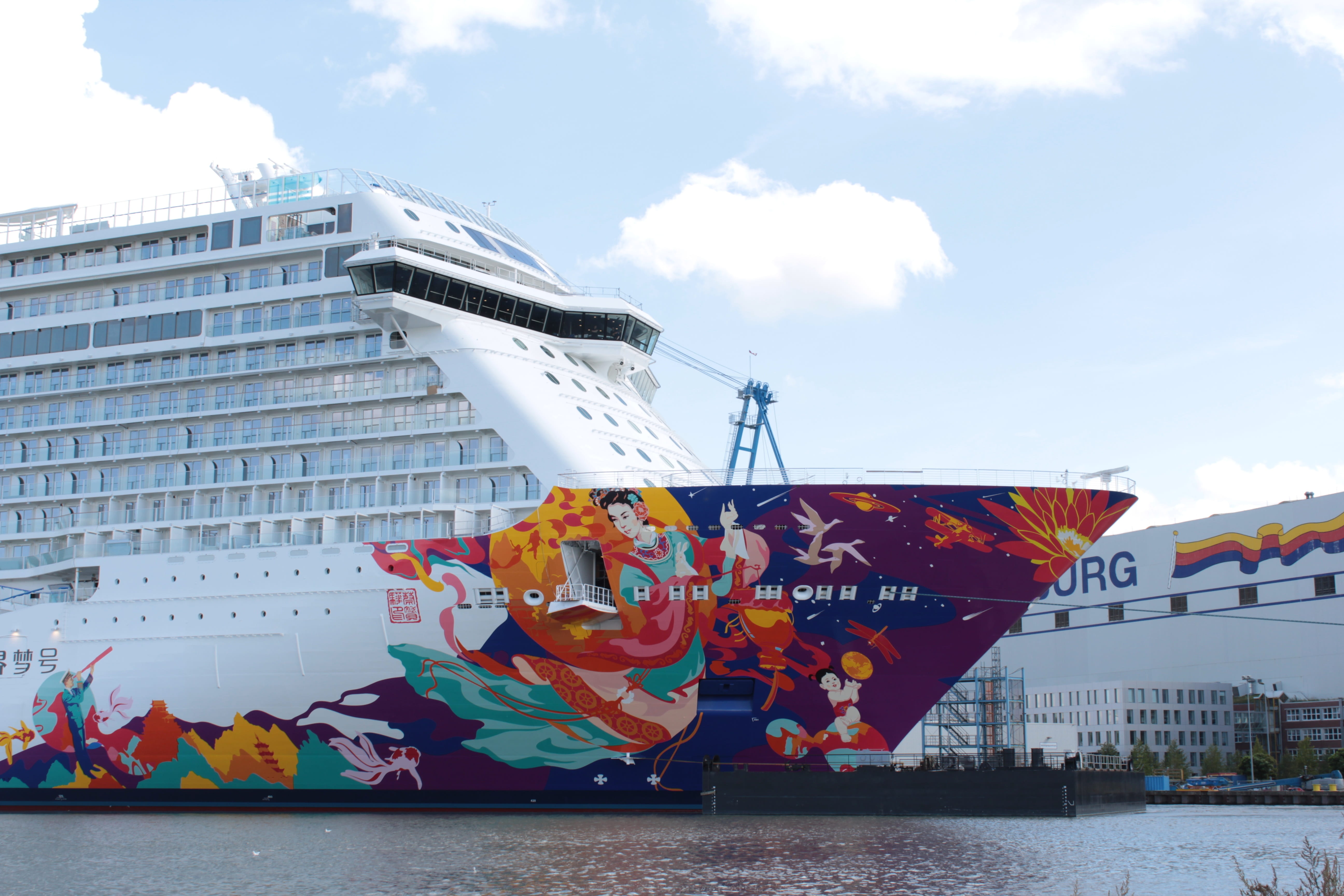 day, art and craft, creativity, passenger, tourist, outdoors, built structure, waterfront, nature, ship, cruise, travel, river, ocean, meyerwerft, multi colored, HD Wallpaper