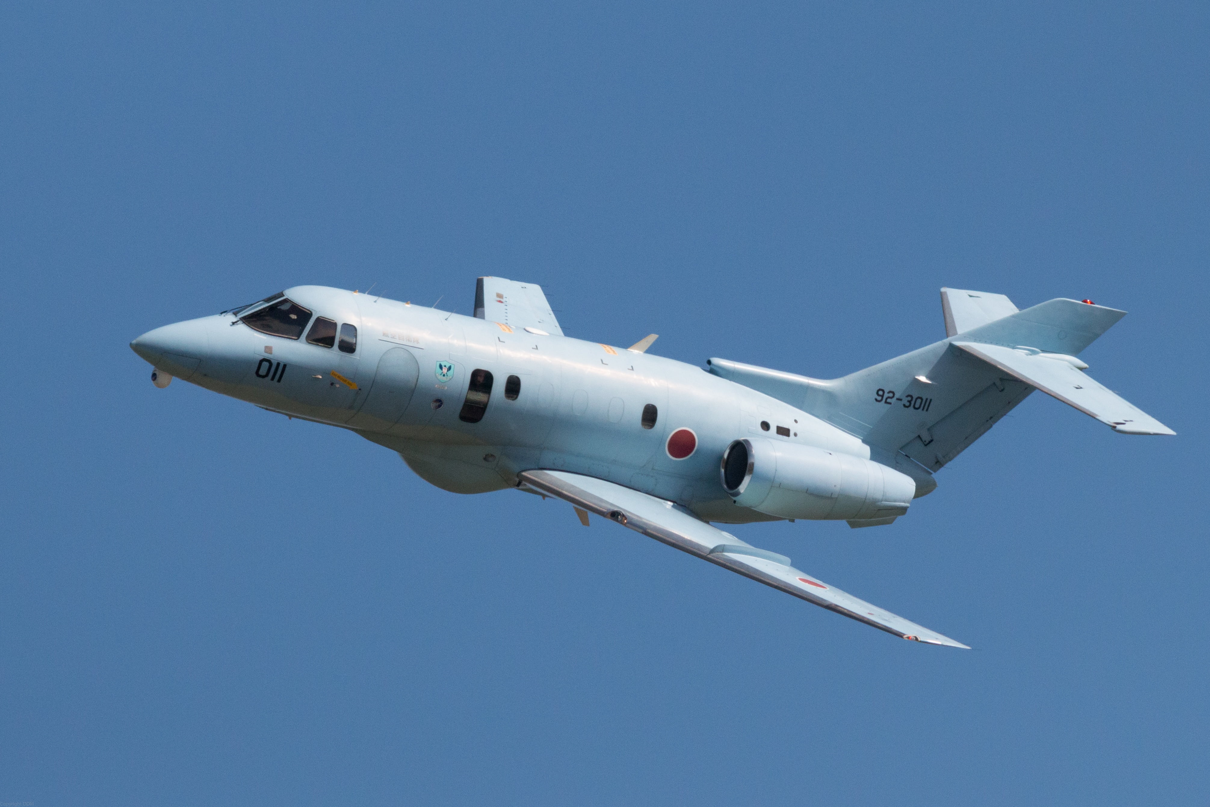 outdoors, japan air self-defense force, engine, mode of Transport, military, side view, blue background, plane, commercial Airplane, single object, sunny, HD Wallpaper
