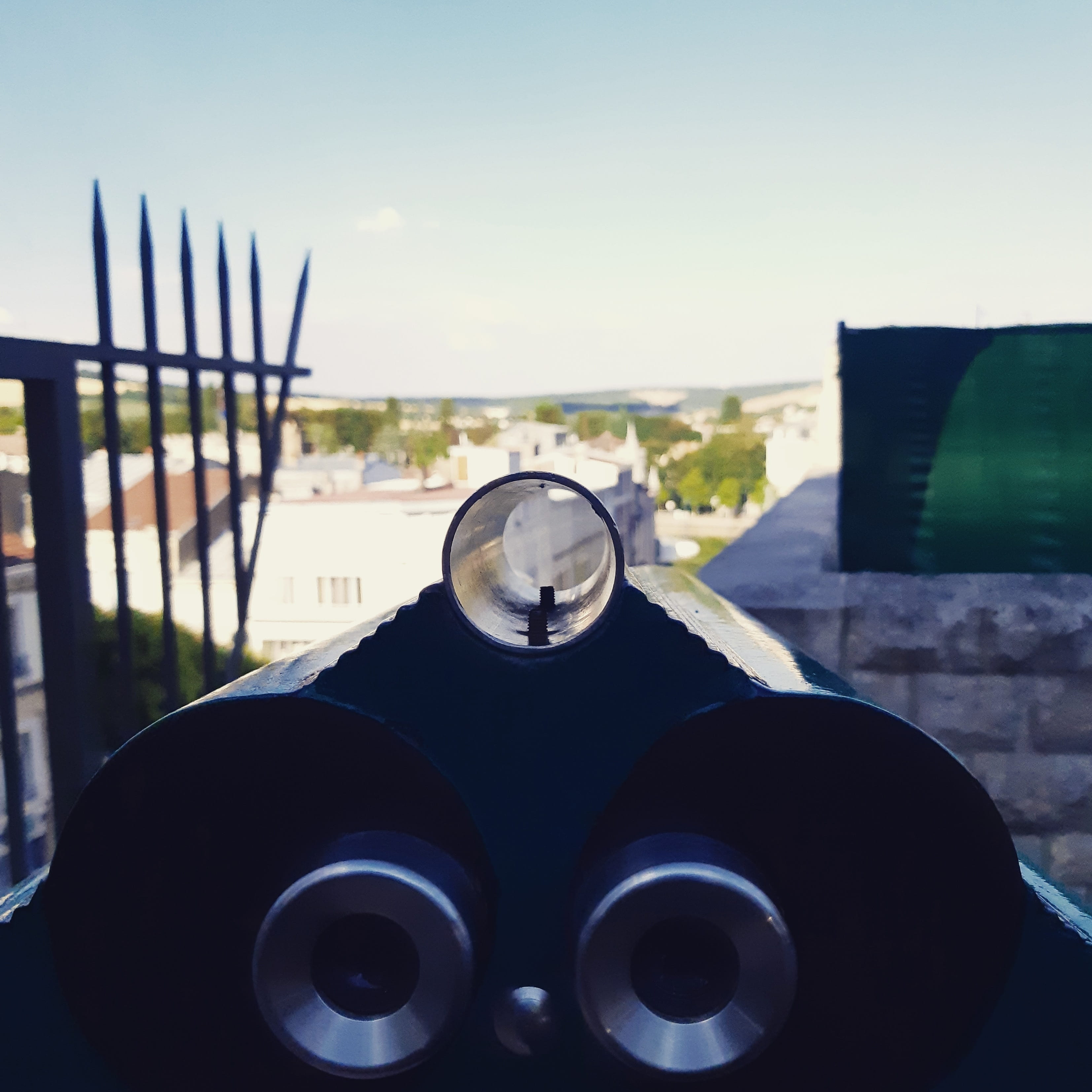 france, transportation, 2K, coin operated, outdoors, stores, long-view, no people, clear sky, close-up, nature, security, glass - material, city, coffee, Phone HD Wallpaper