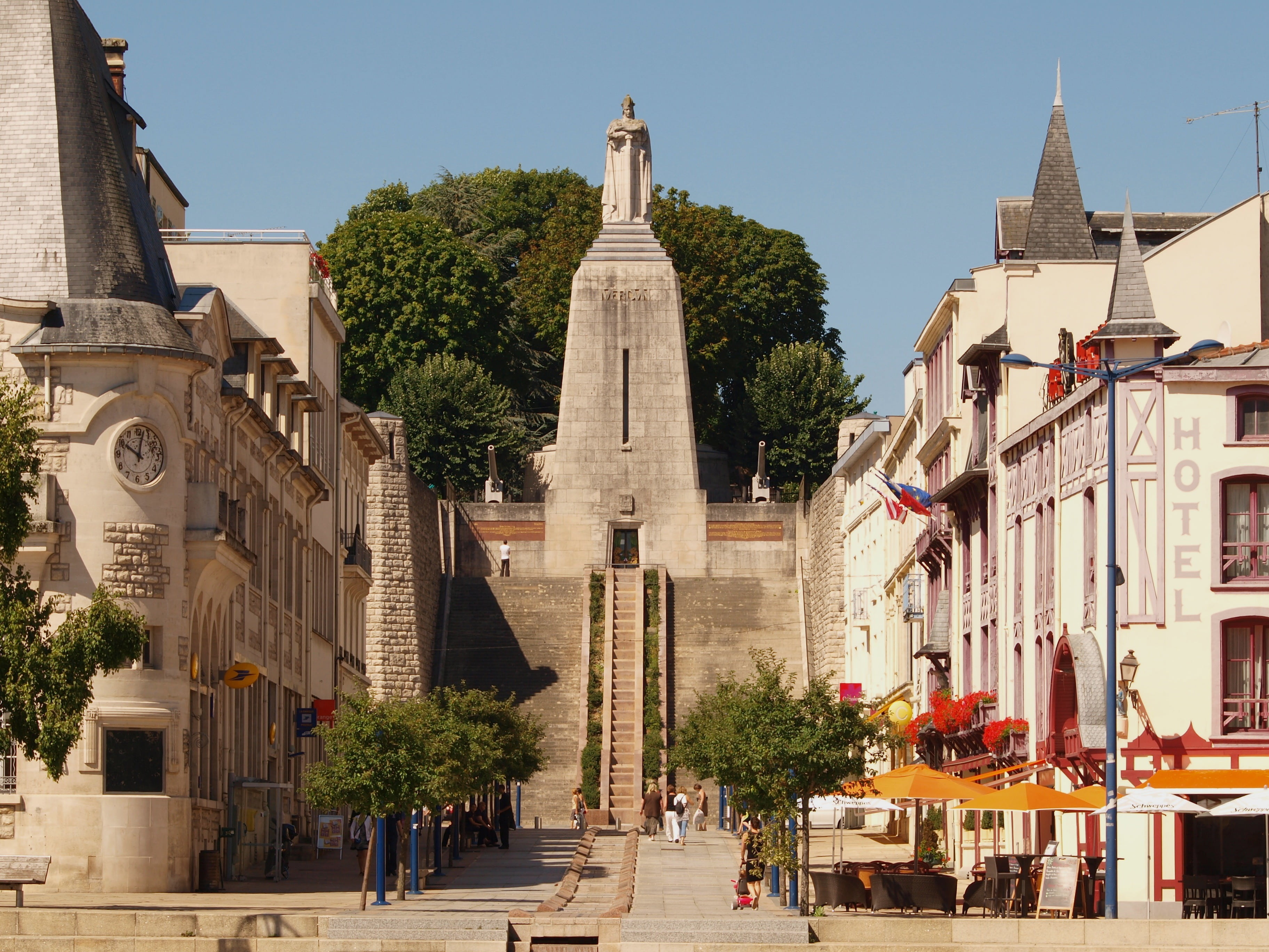 religion, buildings, belief, day, building, cities, clouds, incidental people, france, street, stone, trees, tree, café, stores, tower, steps, outside, HD Wallpaper