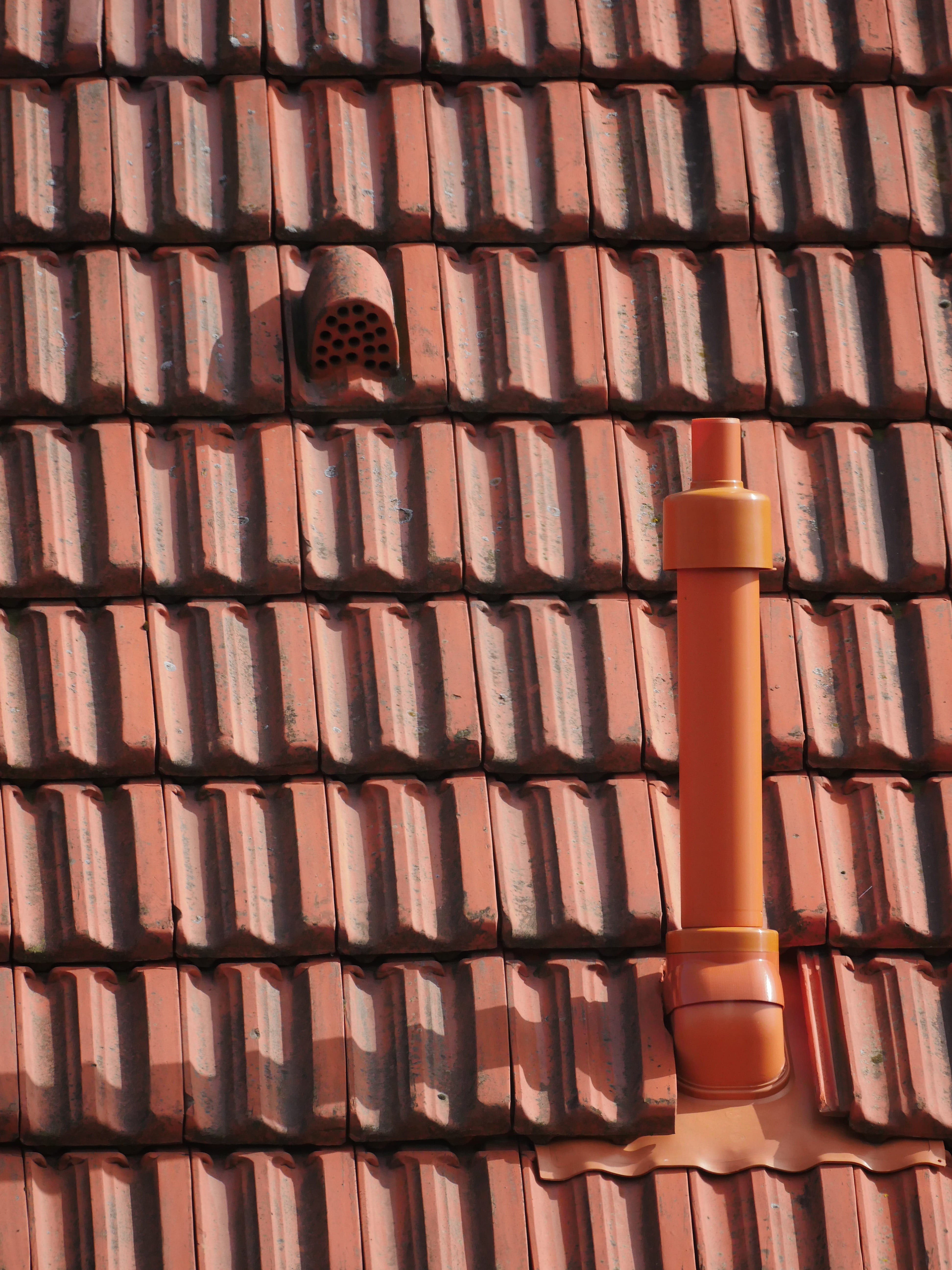 craft, low angle view, wall - building feature, roof, air vent, building exterior, clay pans, day, nature, aeration pans, backgrounds, brick, steep roof, Phone HD Wallpaper