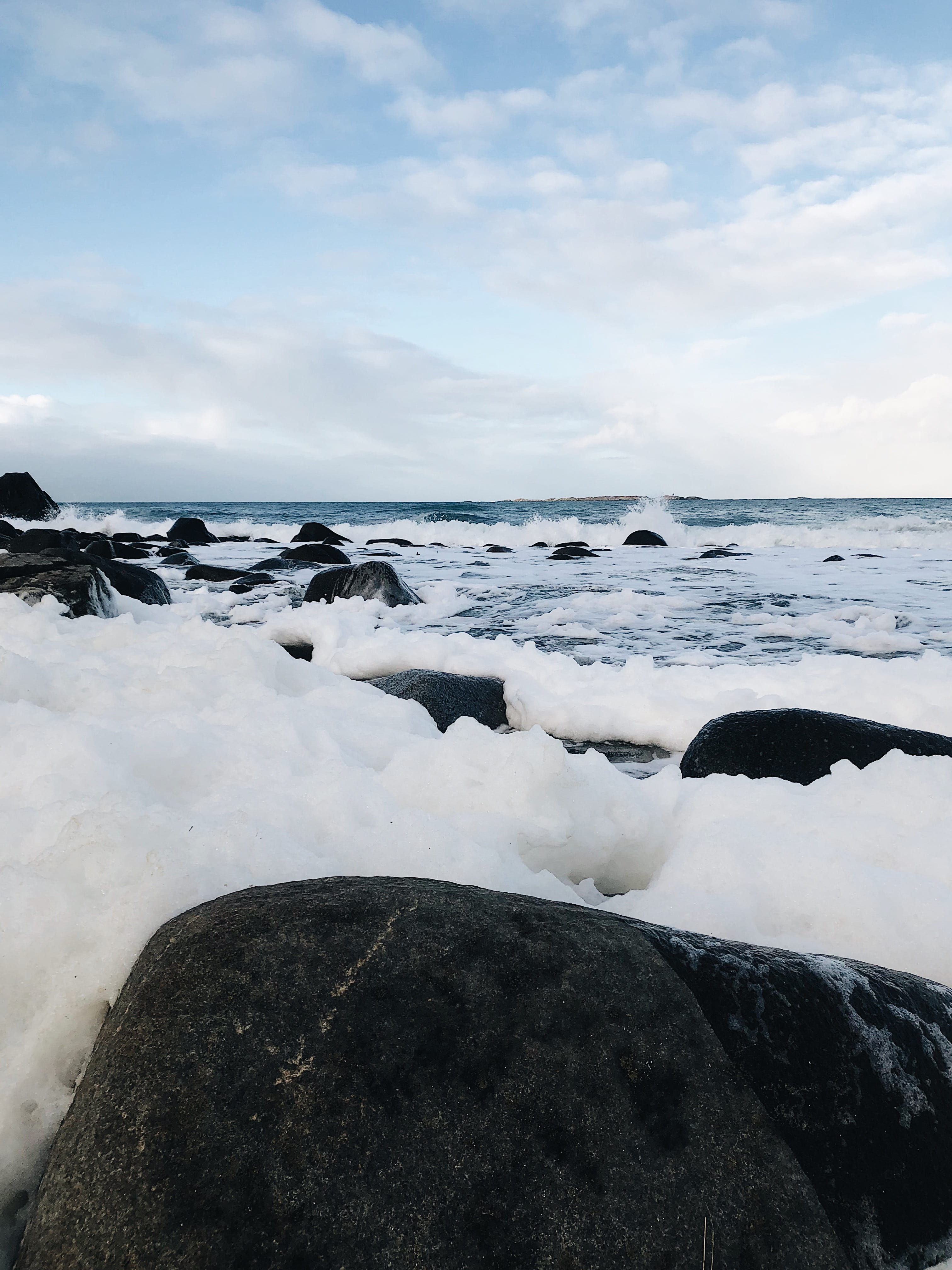 uttakleiv - lofoten, horizon over water, day, outdoors, #bubbles, power in nature, #ocean, geranium, nature, rock - object, glacier, ice, cloud - sky, norway, Phone HD Wallpaper