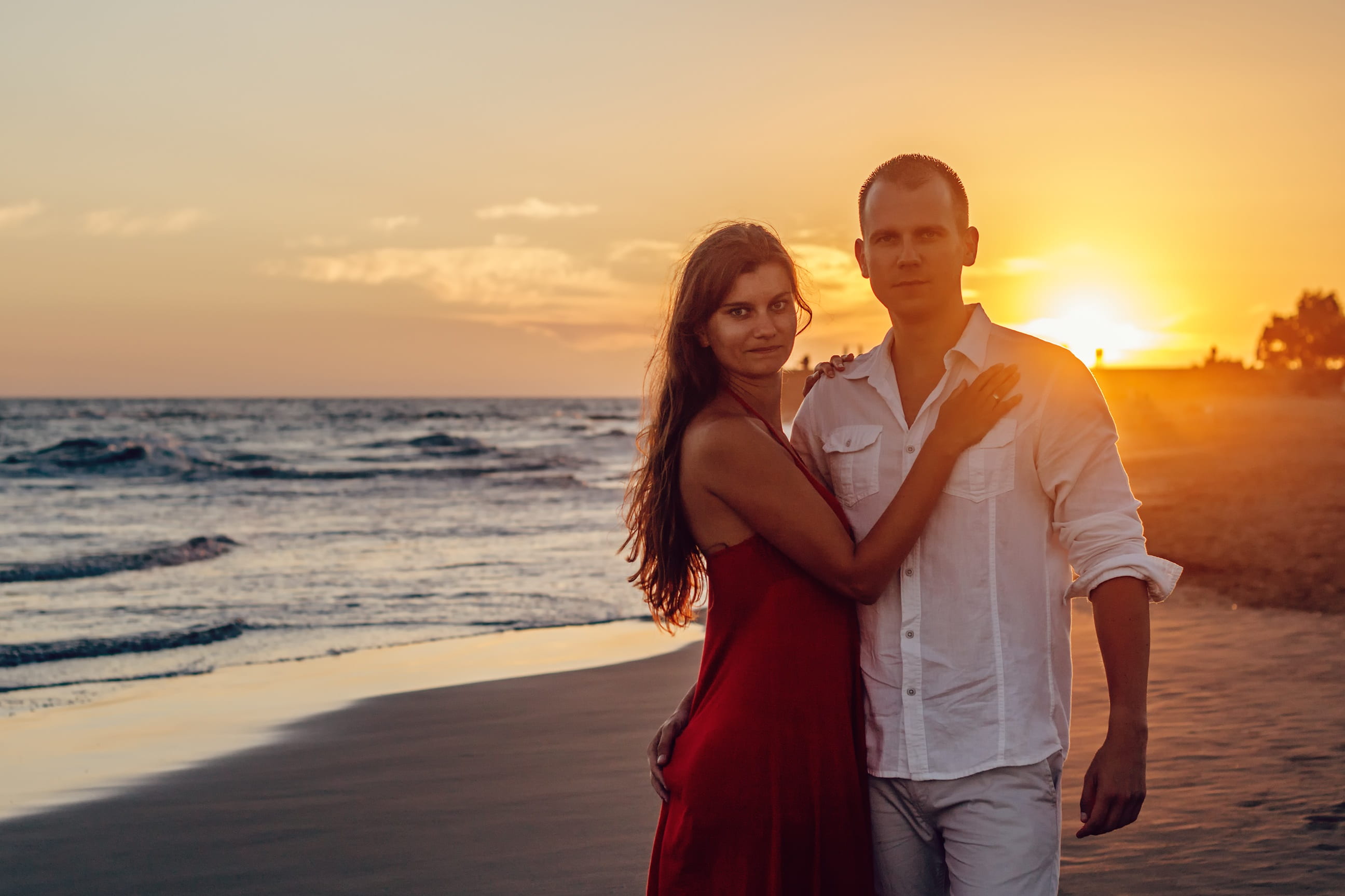 emotion, gran canaria, young adult, holiday, beach, man, heterosexual couple, 2K, togetherness, couple - relationship, hairstyle, a couple of, sky, young couple, HD Wallpaper