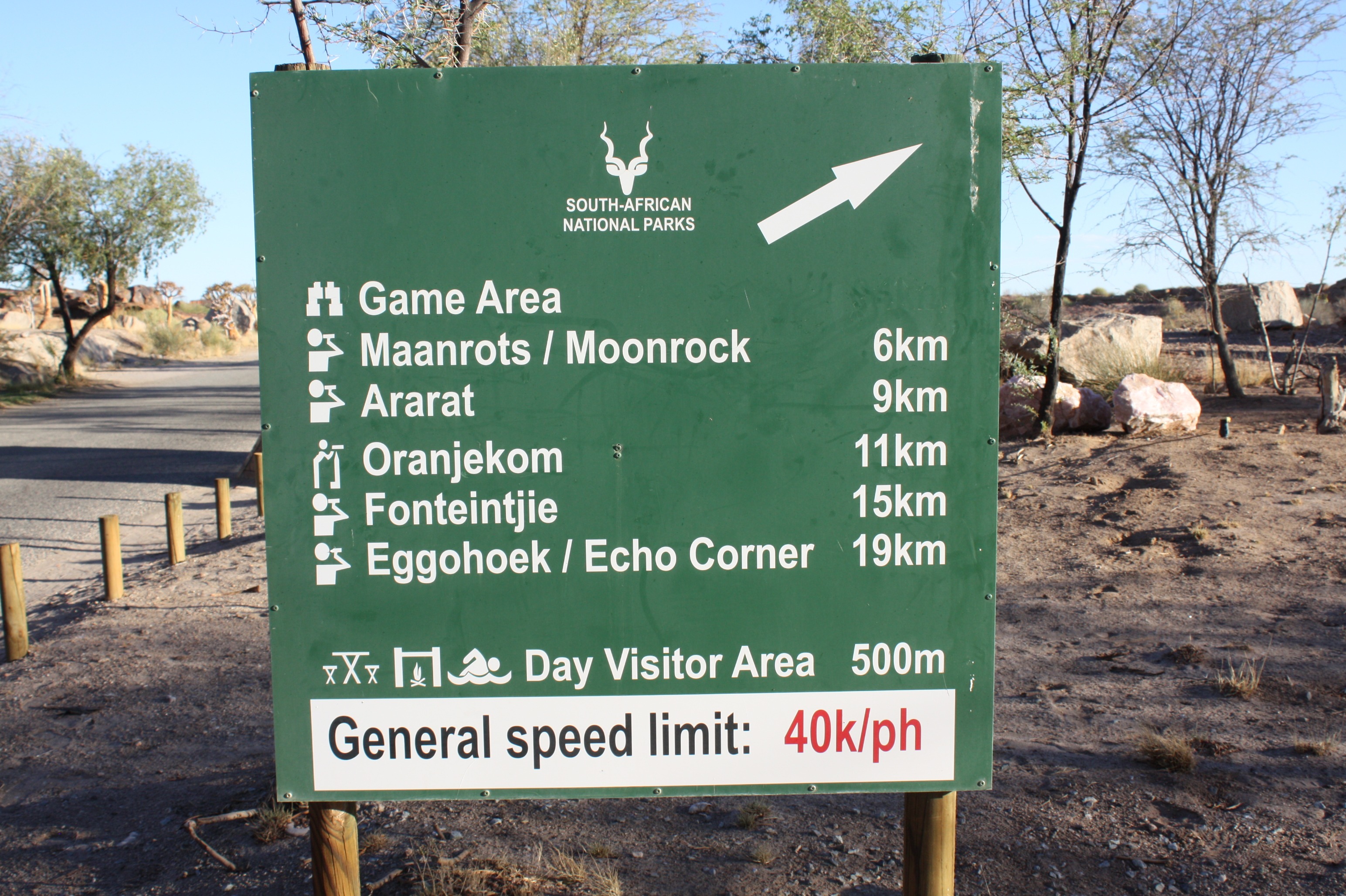 outdoors, plant, information, shield, animal, day, script, 2K, directory, tree, text, non-western script, communication, nature, land, sign, marking, south africa, HD Wallpaper