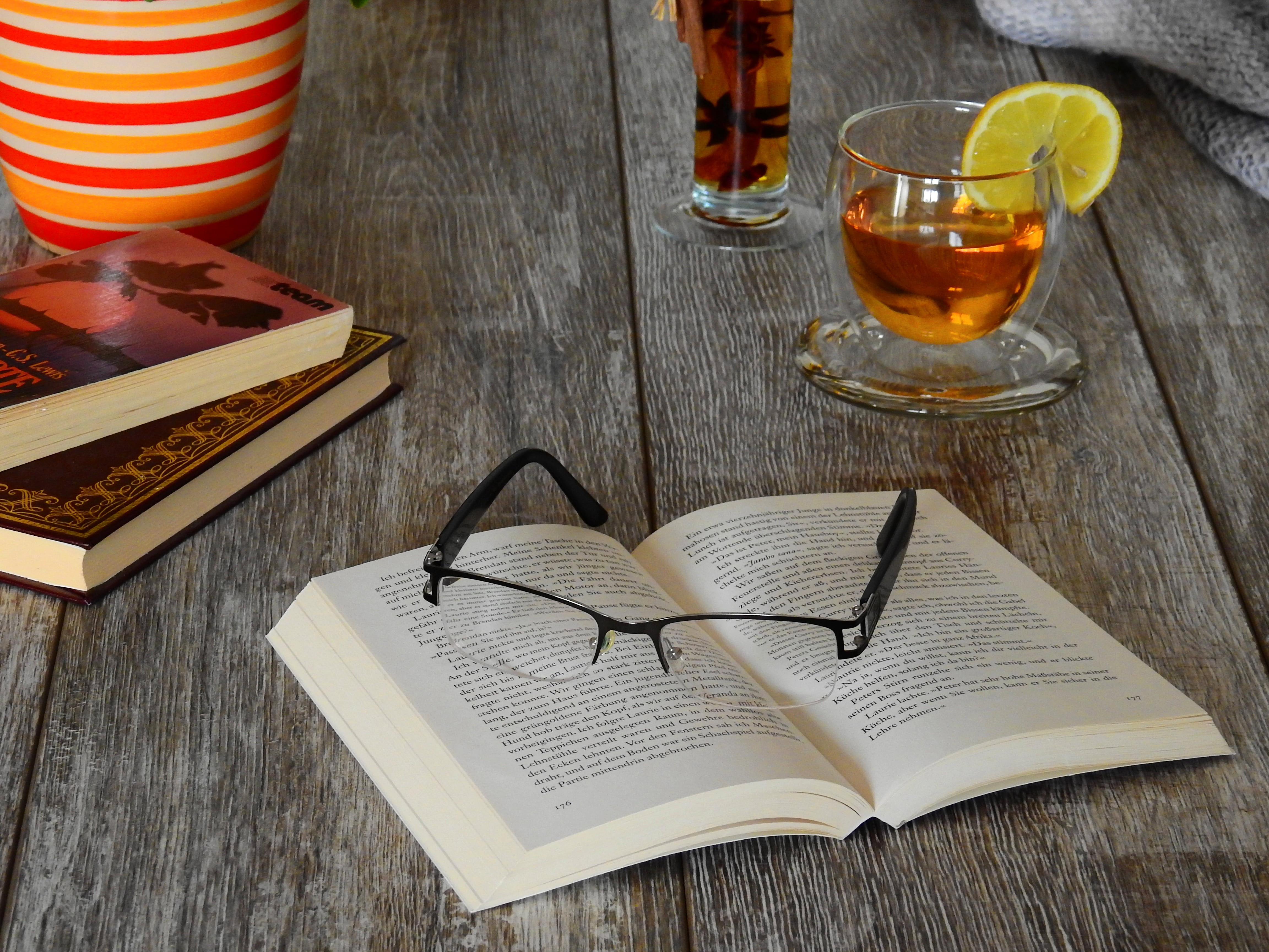 open, no people, eyeglasses, education, still life, drink, text, glasses, book, alcohol, wineglass, food and drink, old-fashioned, tee, high angle view, HD Wallpaper