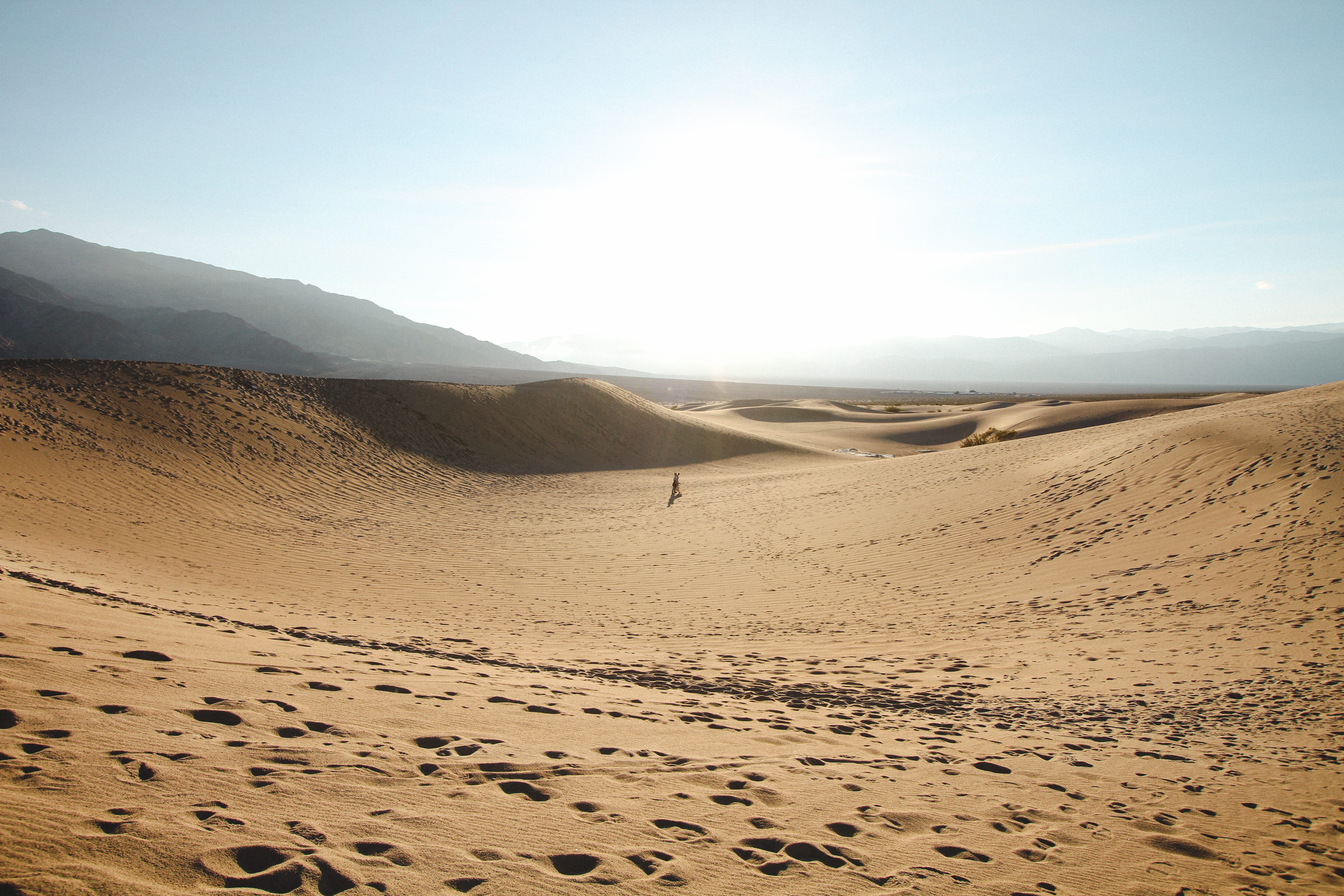 dune, desert, area, tranquility, nature, land, blue, dessert, soil, beauty in nature, sand, wilderness, sand dunes, arid climate, daylight, slope, dry, HD Wallpaper