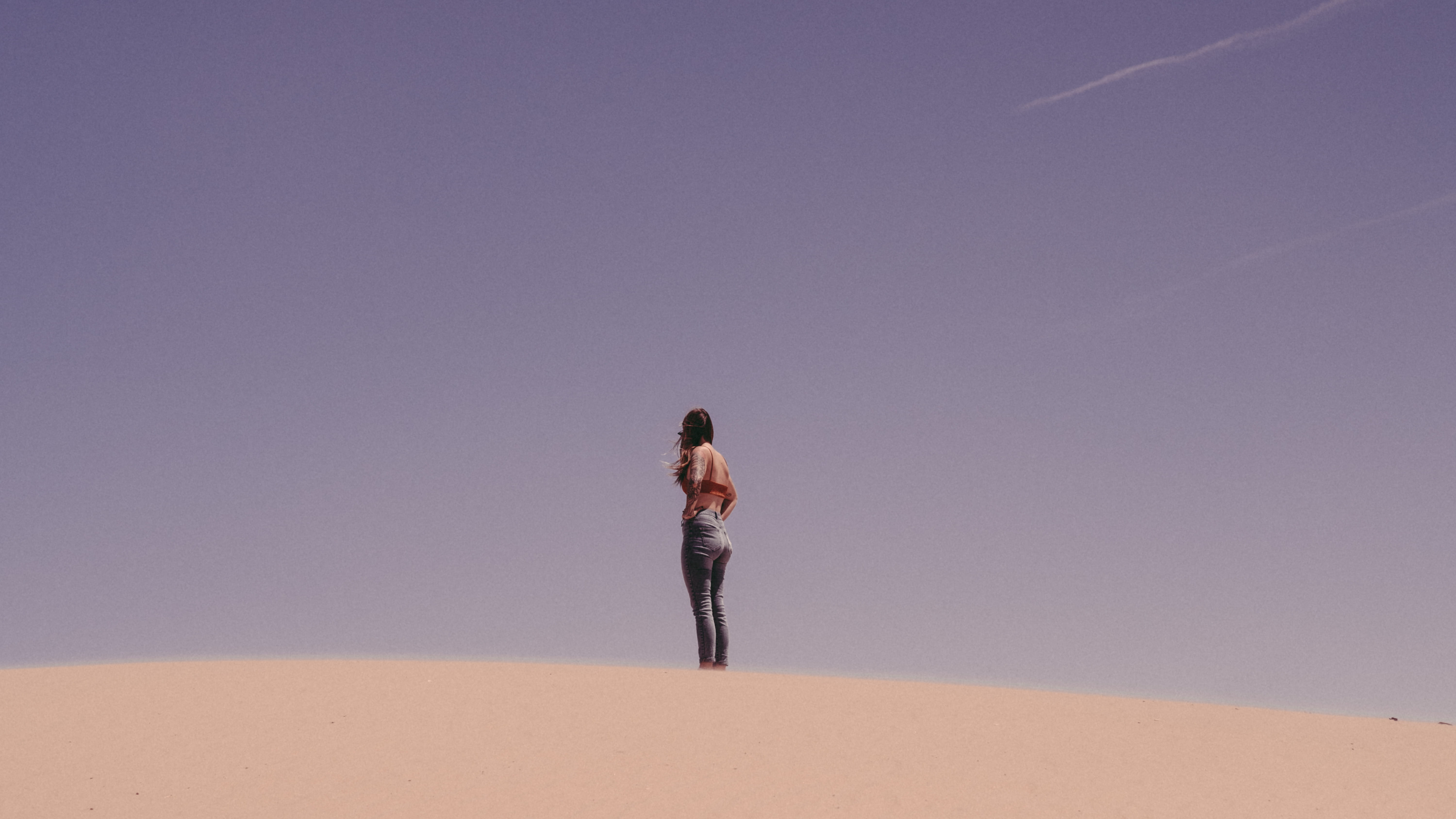 outdoors, rear view, land, copy space, view, standing, day, desert, adult, 5K, algodones dunes, environment, outdoor, full length, gray, women, young women, HD Wallpaper