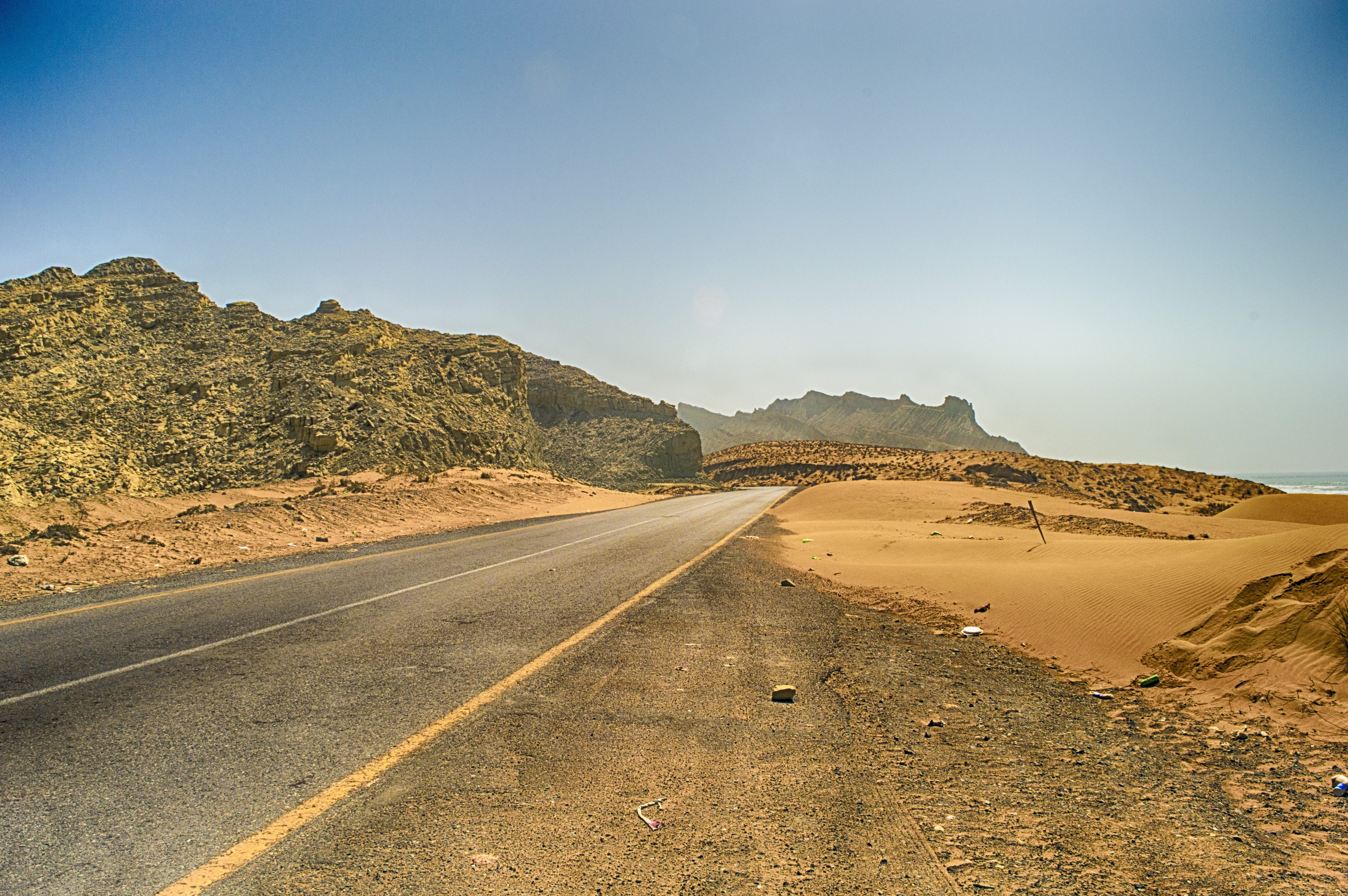 5K, sky, Travel, climate, Highway, stones, skies, adventure, transportation, semi-arid, scenics - nature, the way forward, tranquility, scenery, travel destinations, HD Wallpaper