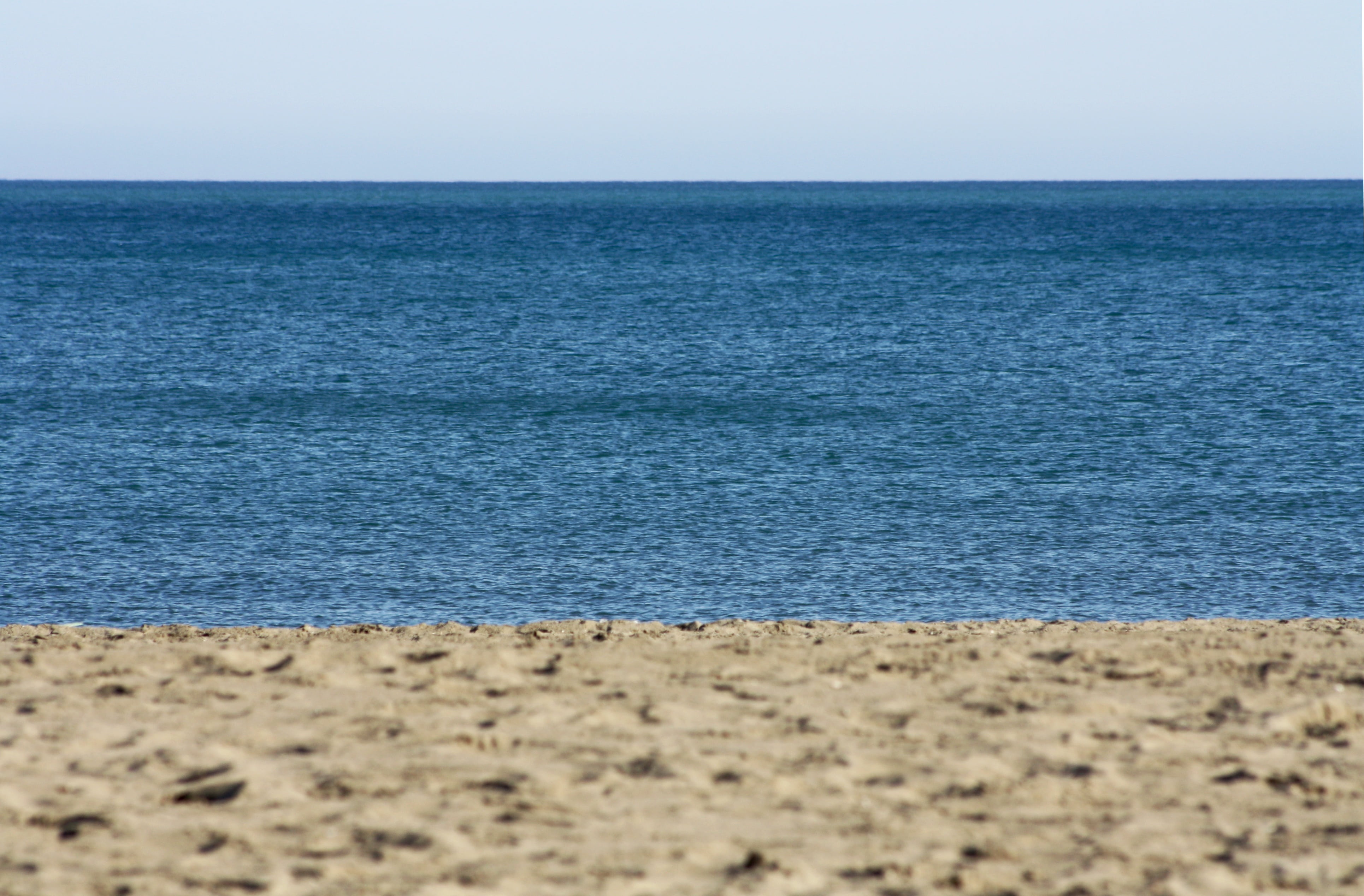 sand, blue, summer, horizon over water, day, nature, no people, beauty in nature, water, sky, tranquil scene, rippled, sea, beach, praia mansa, horizon, HD Wallpaper