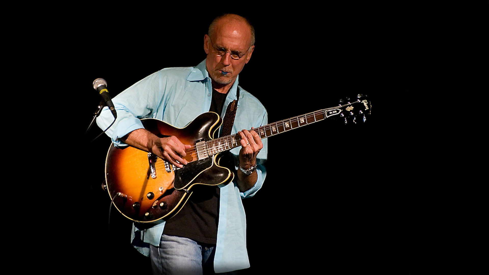 arts culture and entertainment, performing Arts Event, string Instrument, plucking an instrument, skill, one Person, larry carlton, play, musical Instrument String, HD Wallpaper