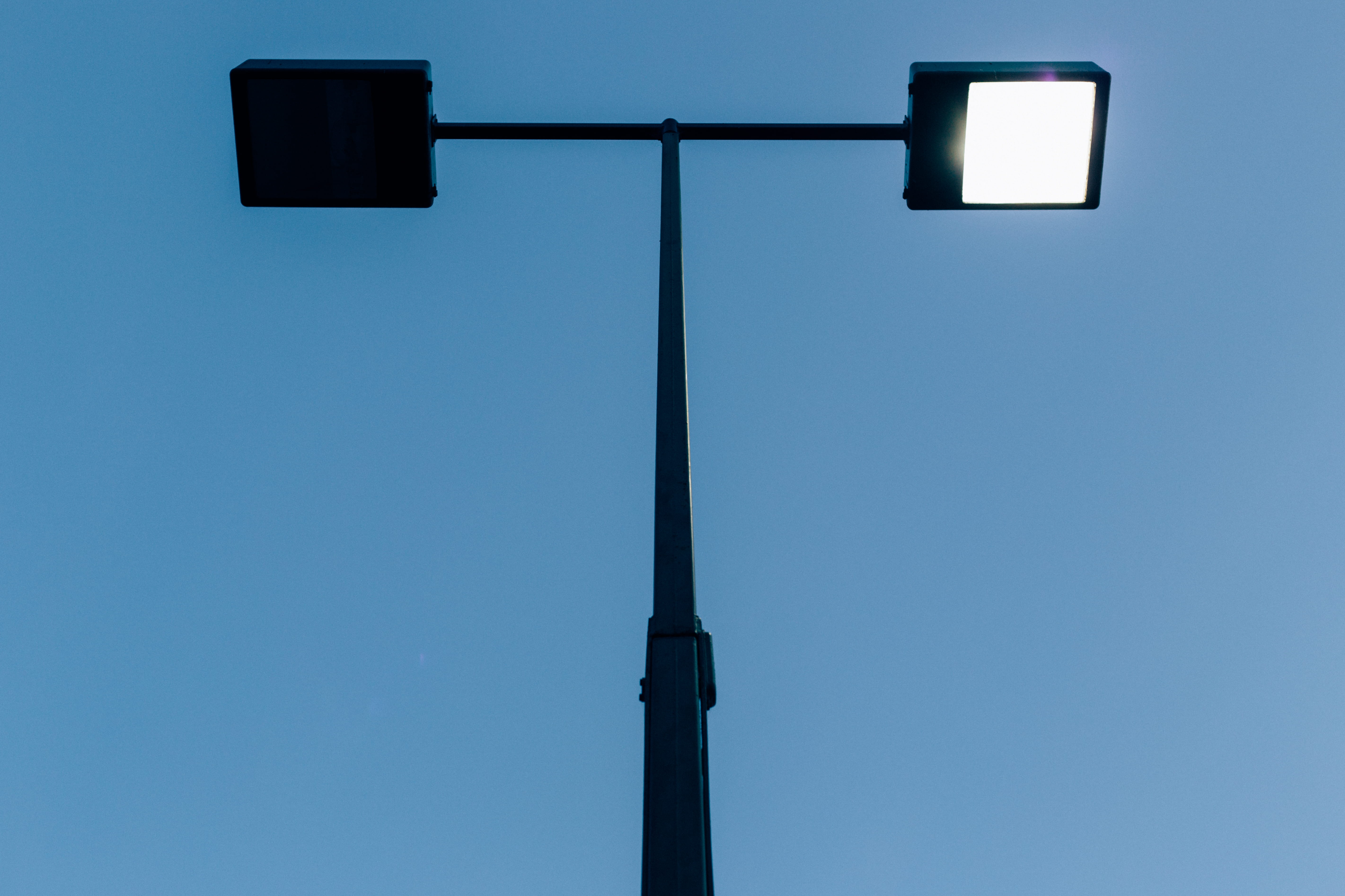nature, blue color, symmetrical, shadows, connection, balance, street light, no people, copy space, technology, electric light, symmetry, united states, HD Wallpaper