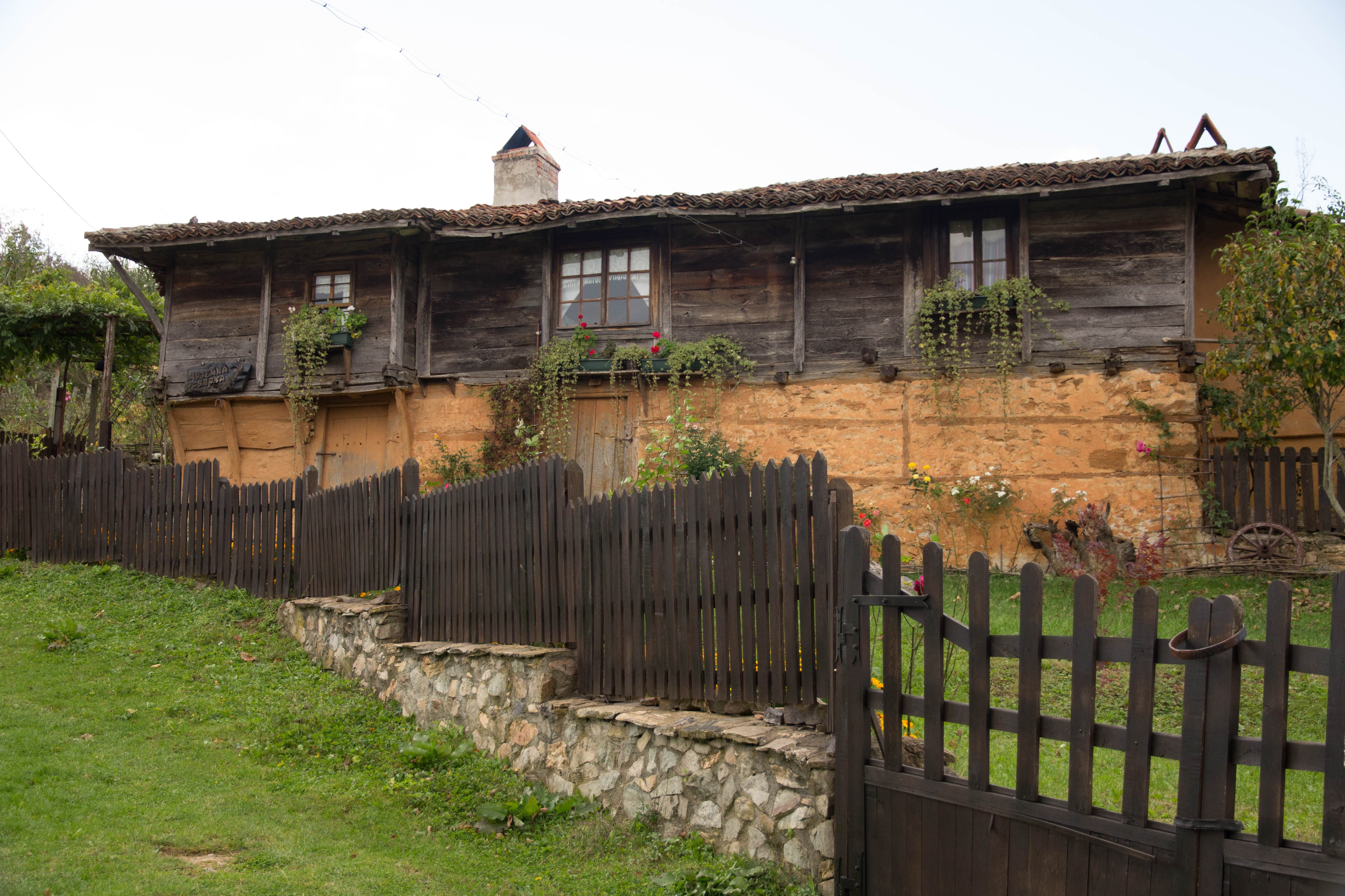 sky, building, architecture, plant, no people, iron, nature, building exterior, day, built structure, protection, wooden house, old, boundary, grass, bulgaria, HD Wallpaper