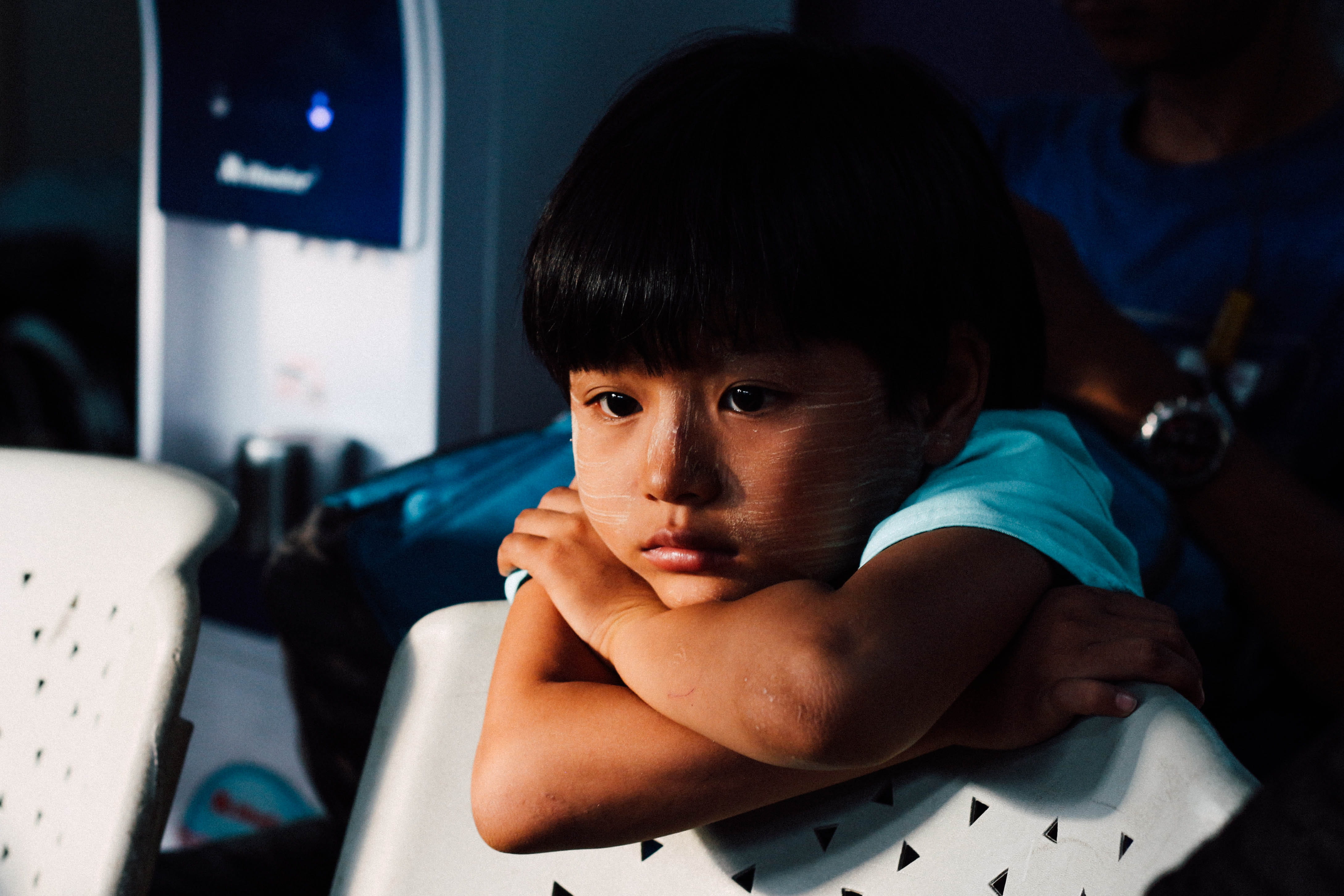 males, serious, alone, emotion, child, portrait, boy, street life, waiting, arm, 4K, back, arms crossed, body part, white, life, men, asian, boys, one person, HD Wallpaper