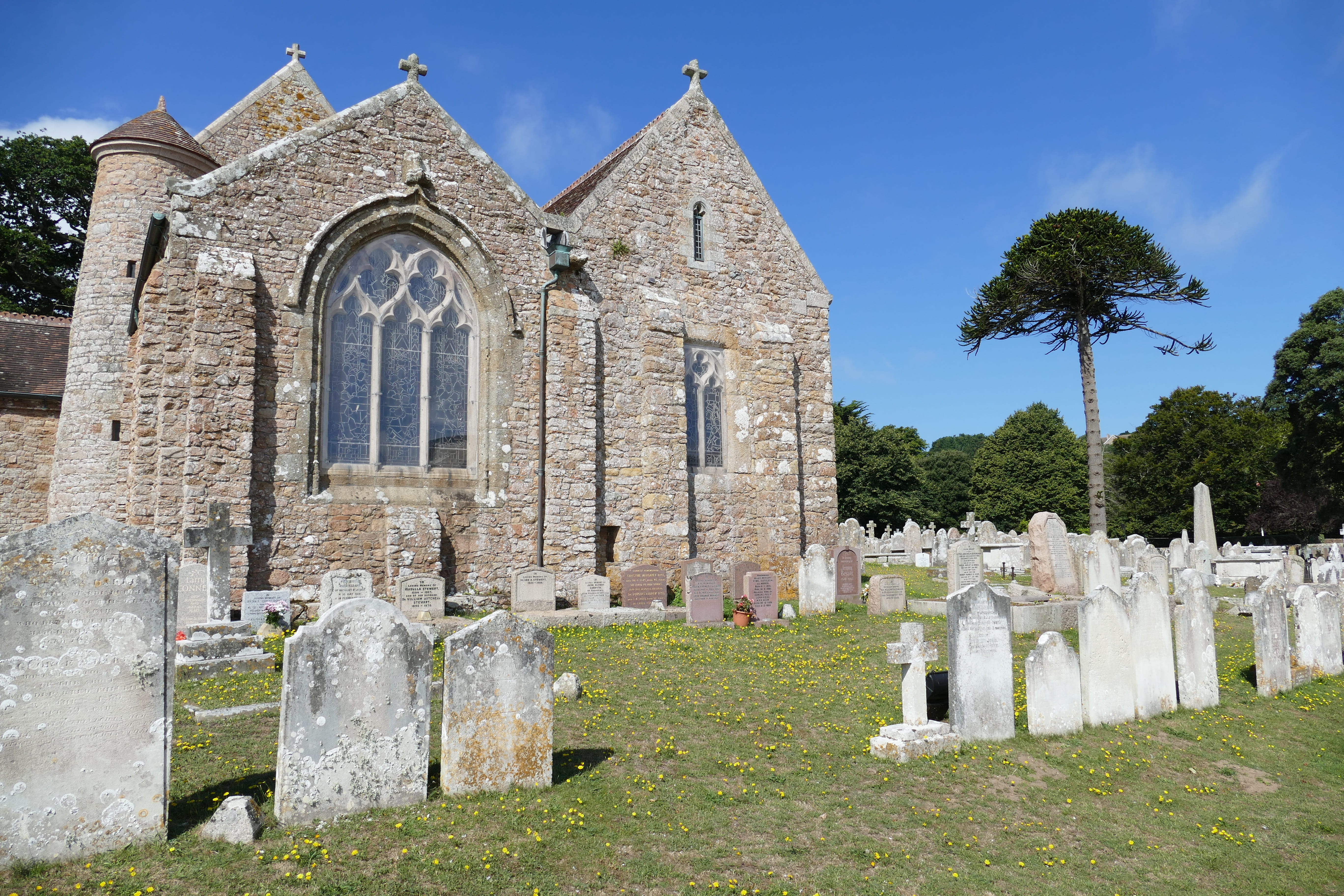 old, grave, death, english Culture, place of worship, architecture And Buildings, England, religion, no people, tree, built structure, architecture, tombstone, HD Wallpaper