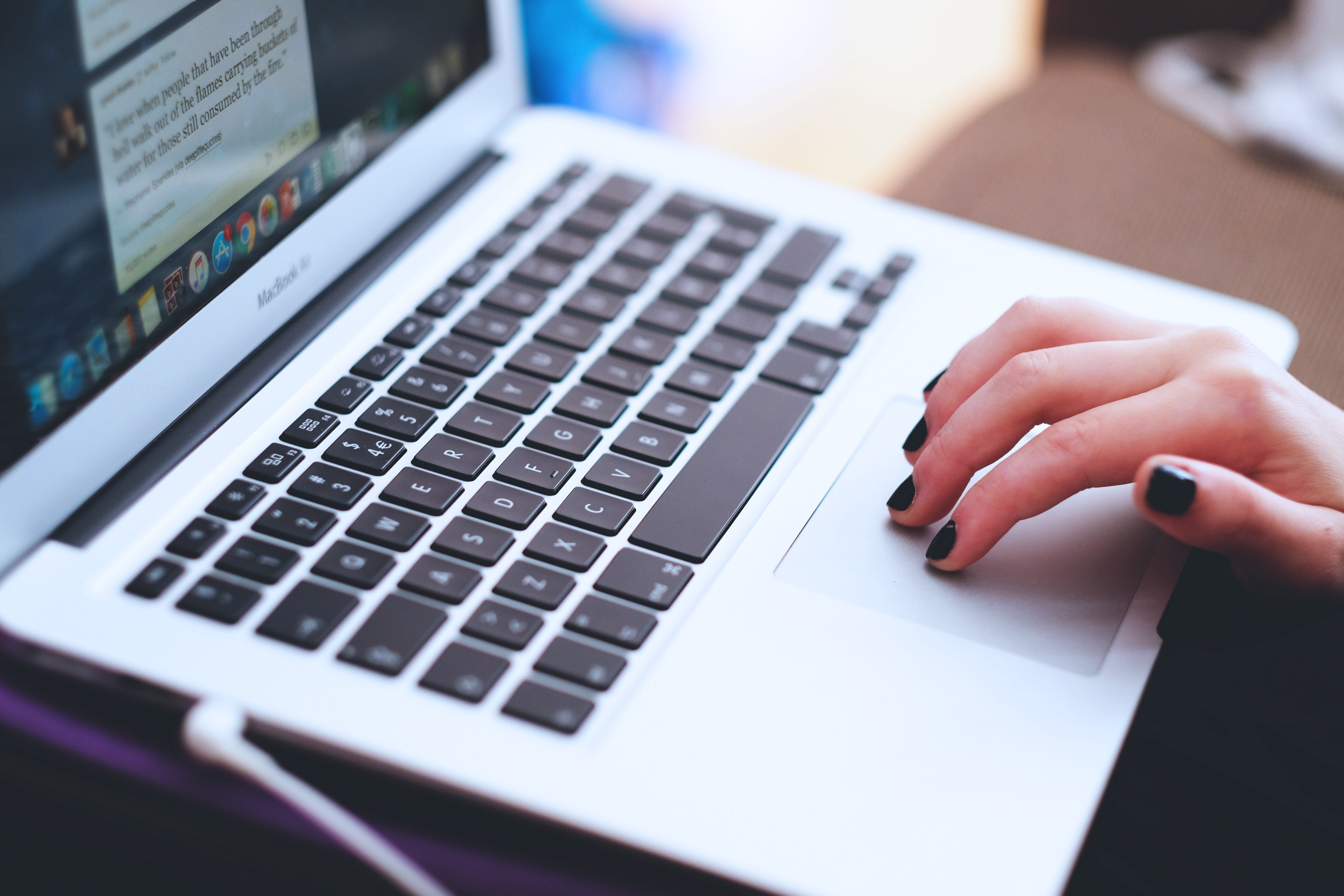 computer key, close-up, communication, wearing, varnish, business, connection, work, nail, selective focus, nail varnish, adult, laptop computer, one person, HD Wallpaper