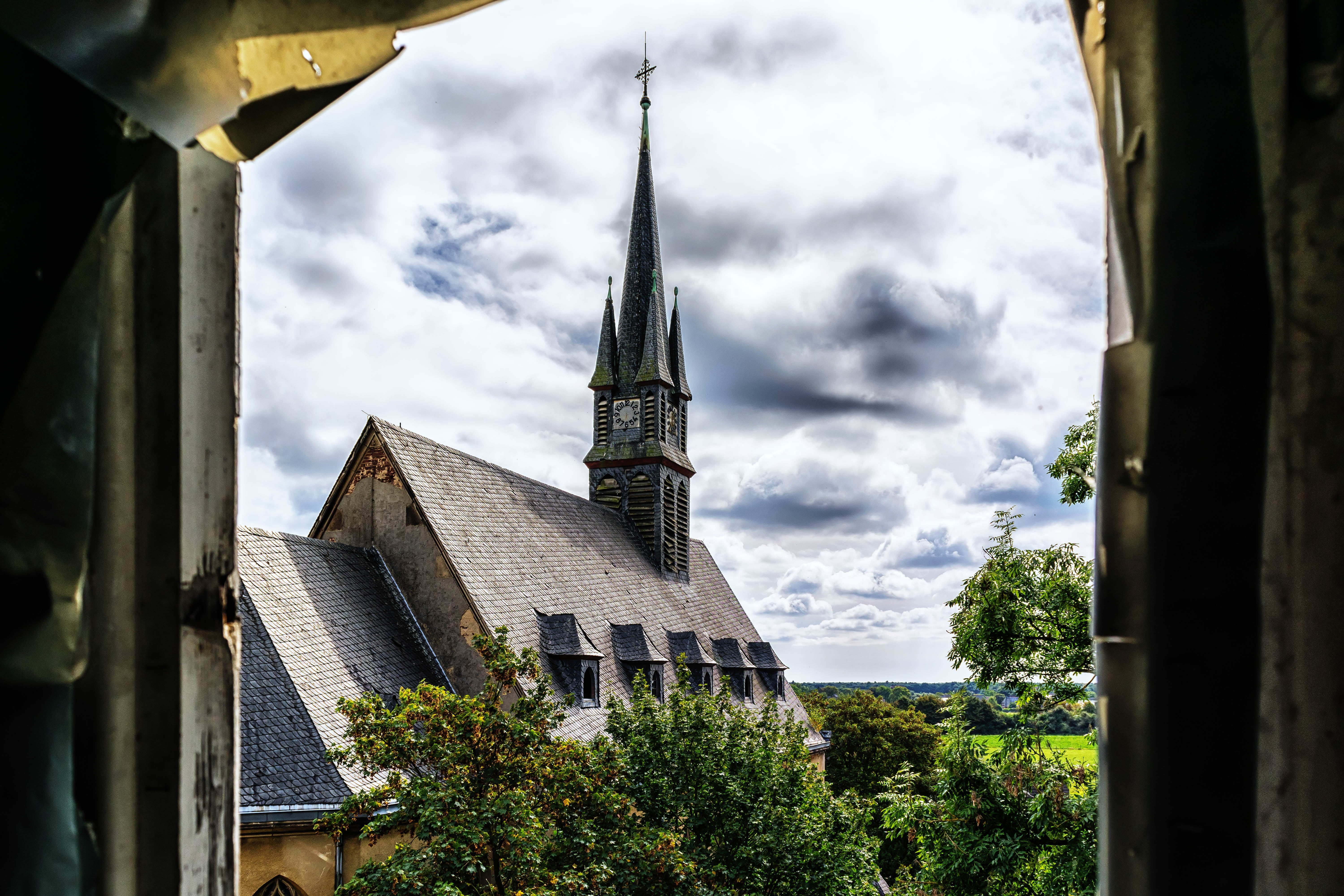 nature, europe, spire, architecture, day, place of worship, church, mourning, house of prayer, old, outdoors, spirituality, empty, chapel, boarding school, HD Wallpaper
