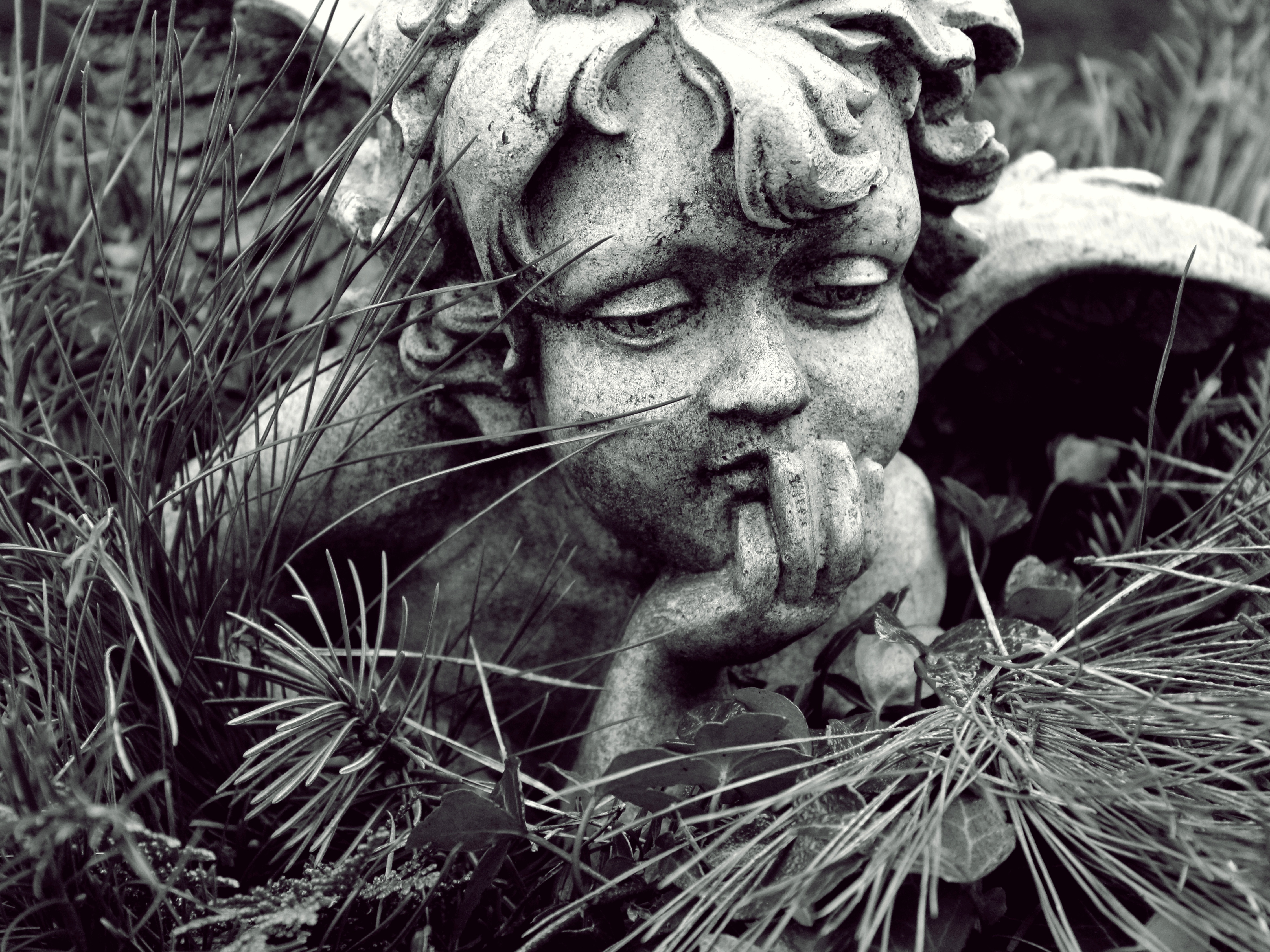 gray, holy, die, art and craft, nature, thinking, sky, representation, pray, human representation, memory, creativity, grass, hope, statue, death, mourning, HD Wallpaper