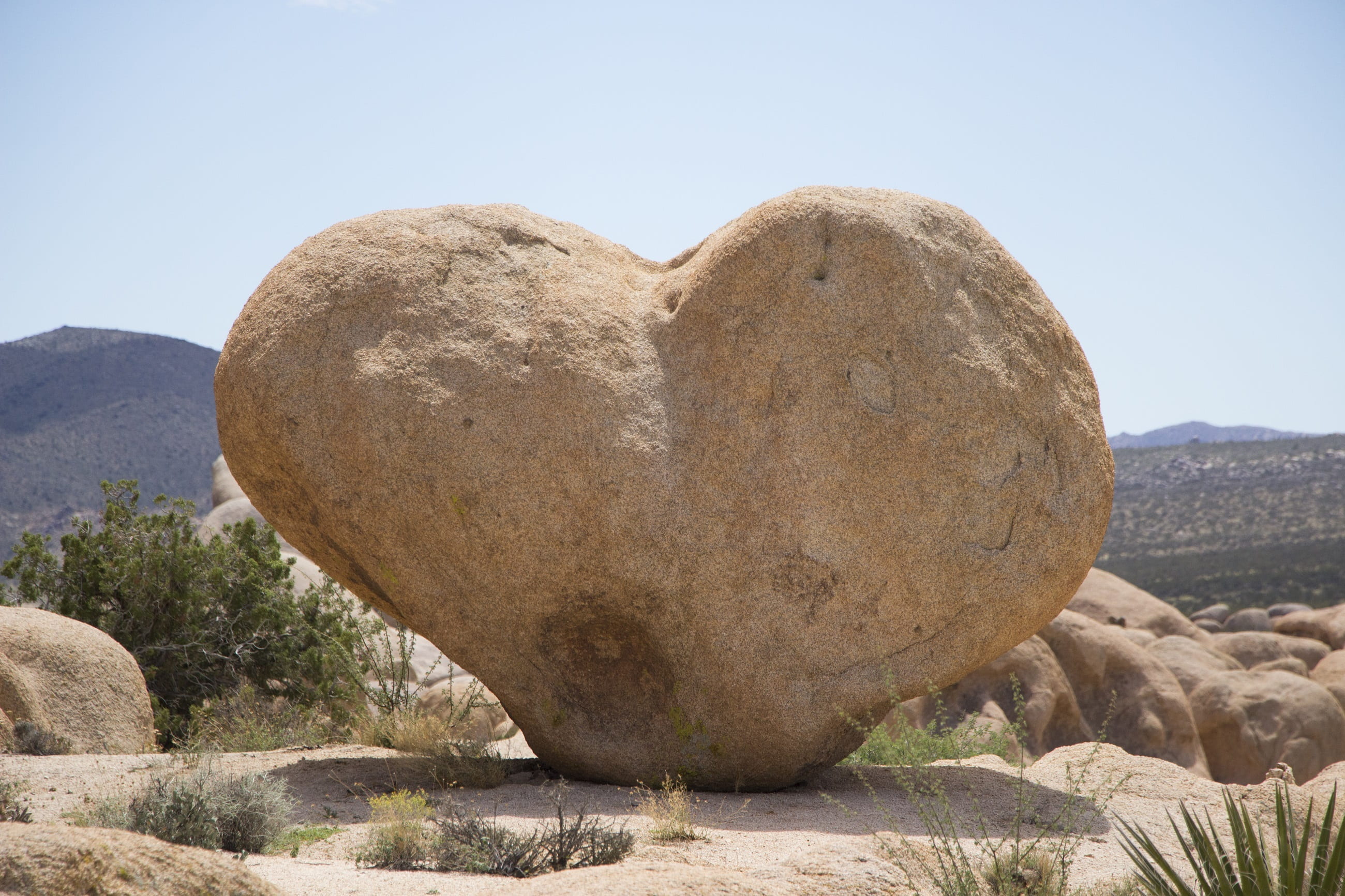 eroded, rock, boulder - rock, solid, symbol, mountains, travel destinations, love, romantic, desert, shaped, landscape, day, sky, 2K, no people, positive emotion, HD Wallpaper