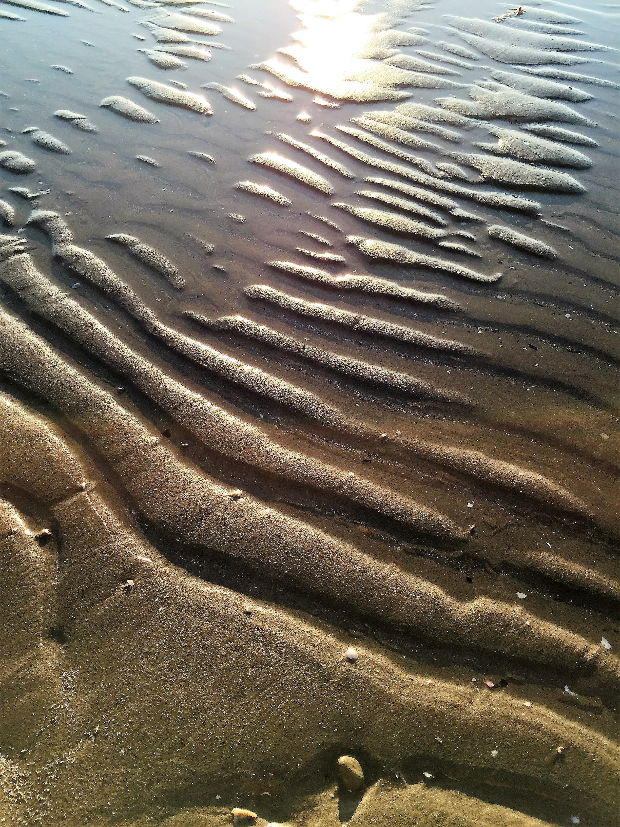 wave, no people, rippled, bank, reprint, pollution, surf, tranquility, land, sea, sunlight, backgrounds, sand, reflection, nature, wet, beach, 2K, beauty in nature, Phone HD Wallpaper
