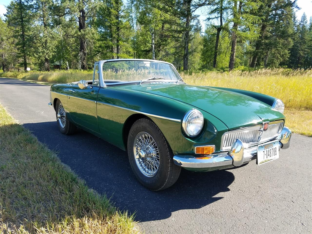 stationary, tree, 720P, sunlight, plant, blue, nature, motor vehicle, MG, shadow, Old-Timer, vintage car, outdoors, MGB, land vehicle, day, no people, HD Wallpaper