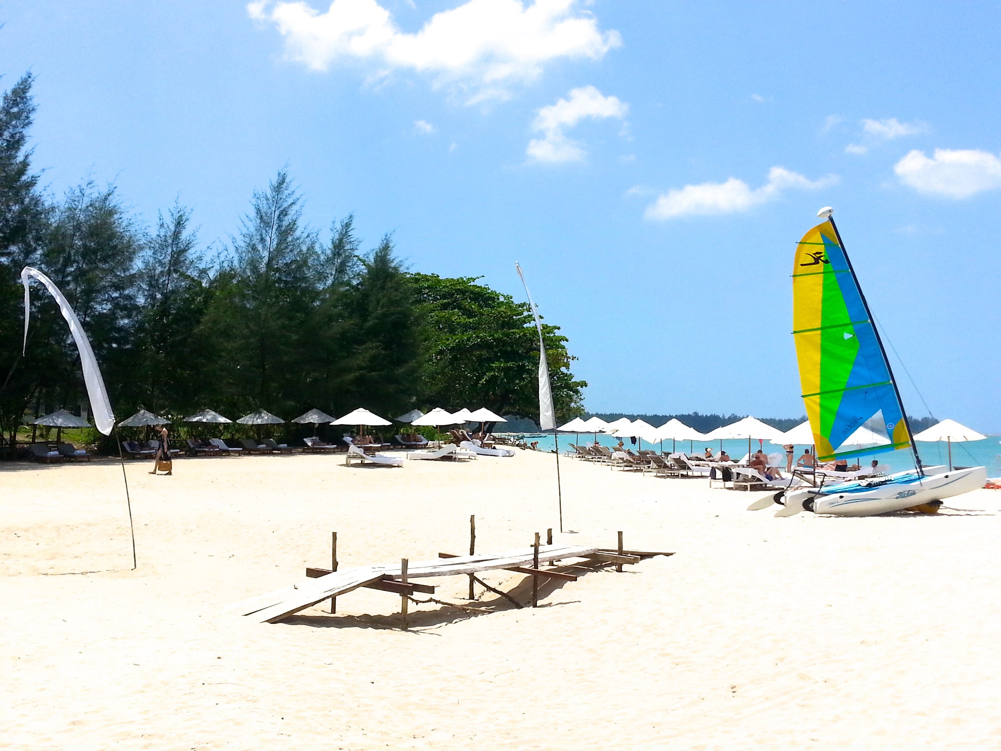 sea, khao lak, white sand, thailand, outdoors, incidental people, tree, 2K, sailboat, land, nautical vessel, holiday, sky, mode of transportation, summer, HD Wallpaper