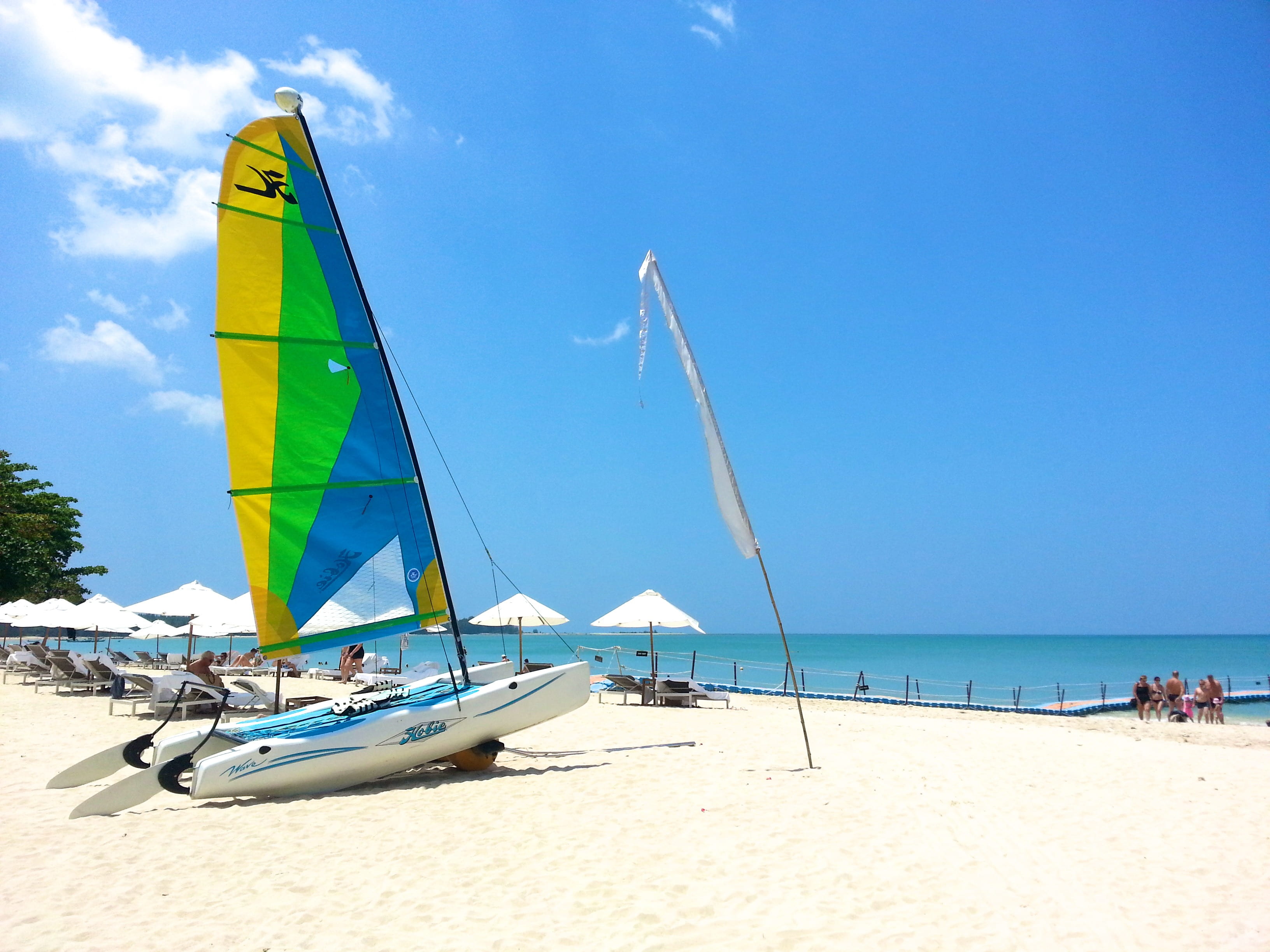 sail, white, 2K, sky, sea, day, scenics - nature, transportation, sunlight, thailand, outdoors, beach, nature, sand, incidental people, blue, summer, seashore, HD Wallpaper