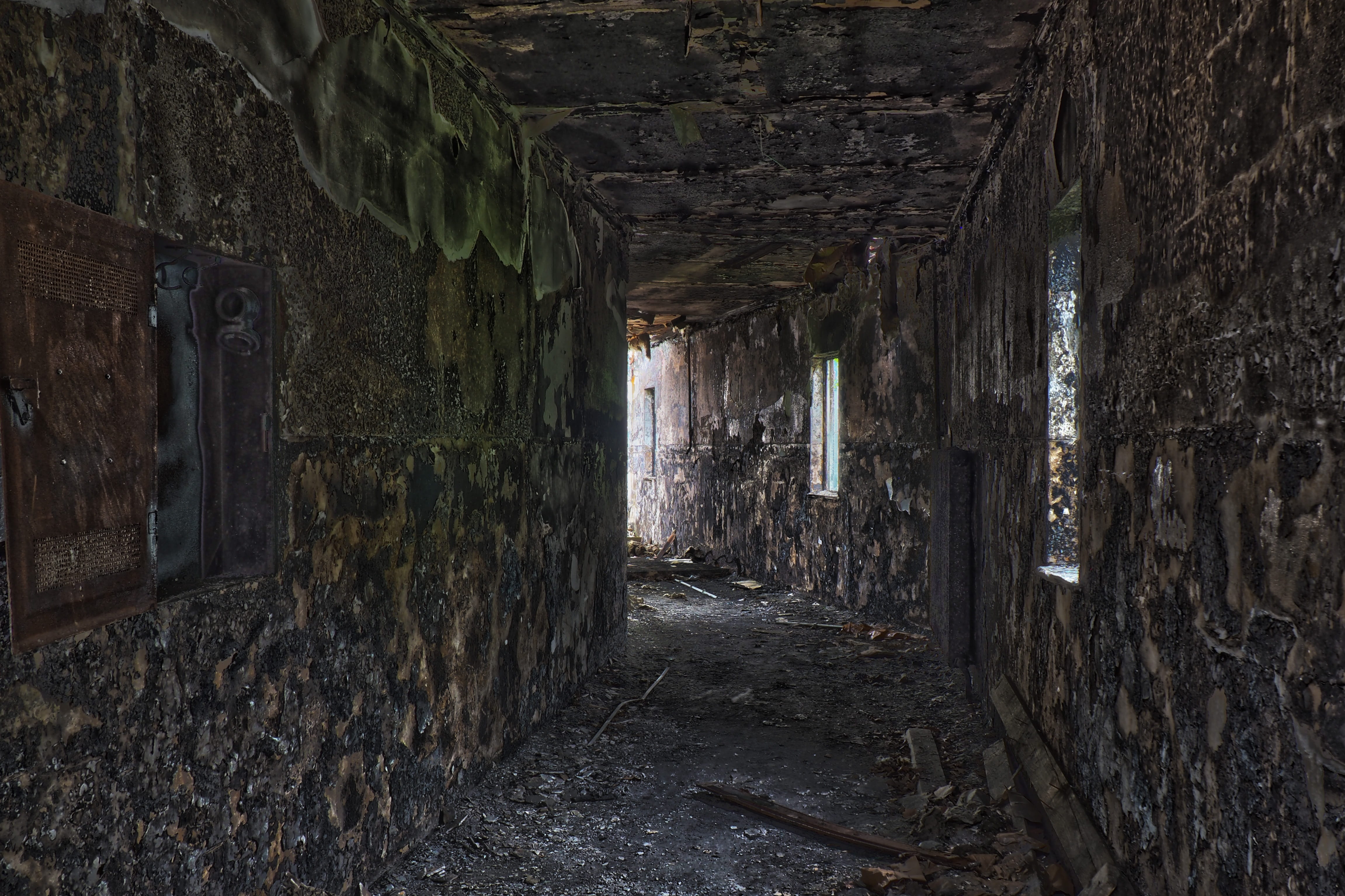 out brand, dilapidated, old, day, house, shabby, deterioration, fire damage, ruin, past, gang, mood, indoors, arcade, 4K, russ, the way forward, destruction, HD Wallpaper