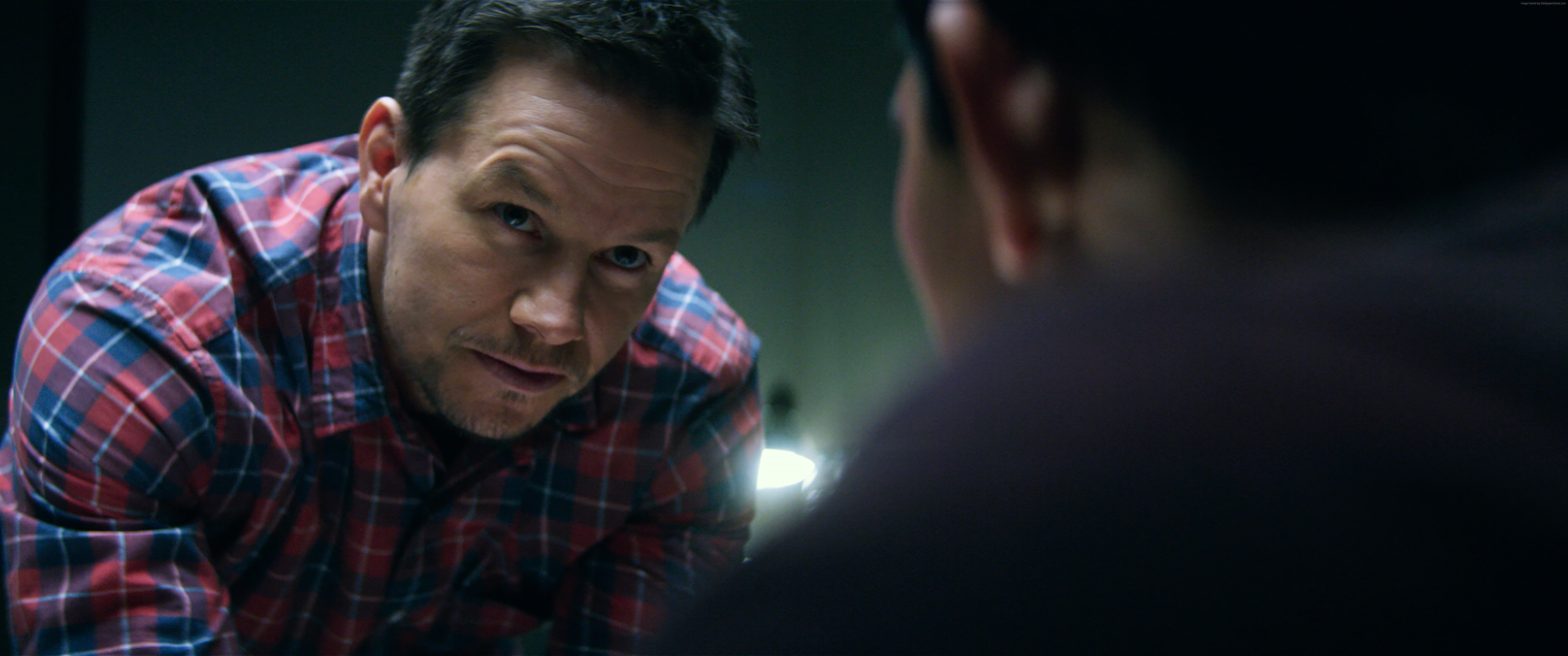 looking, men, portrait, sitting, males, contemplation, checked pattern, mid adult, emotion, 8K, selective focus, Mile 22, headshot, 8K, Mark Wahlberg, HD Wallpaper