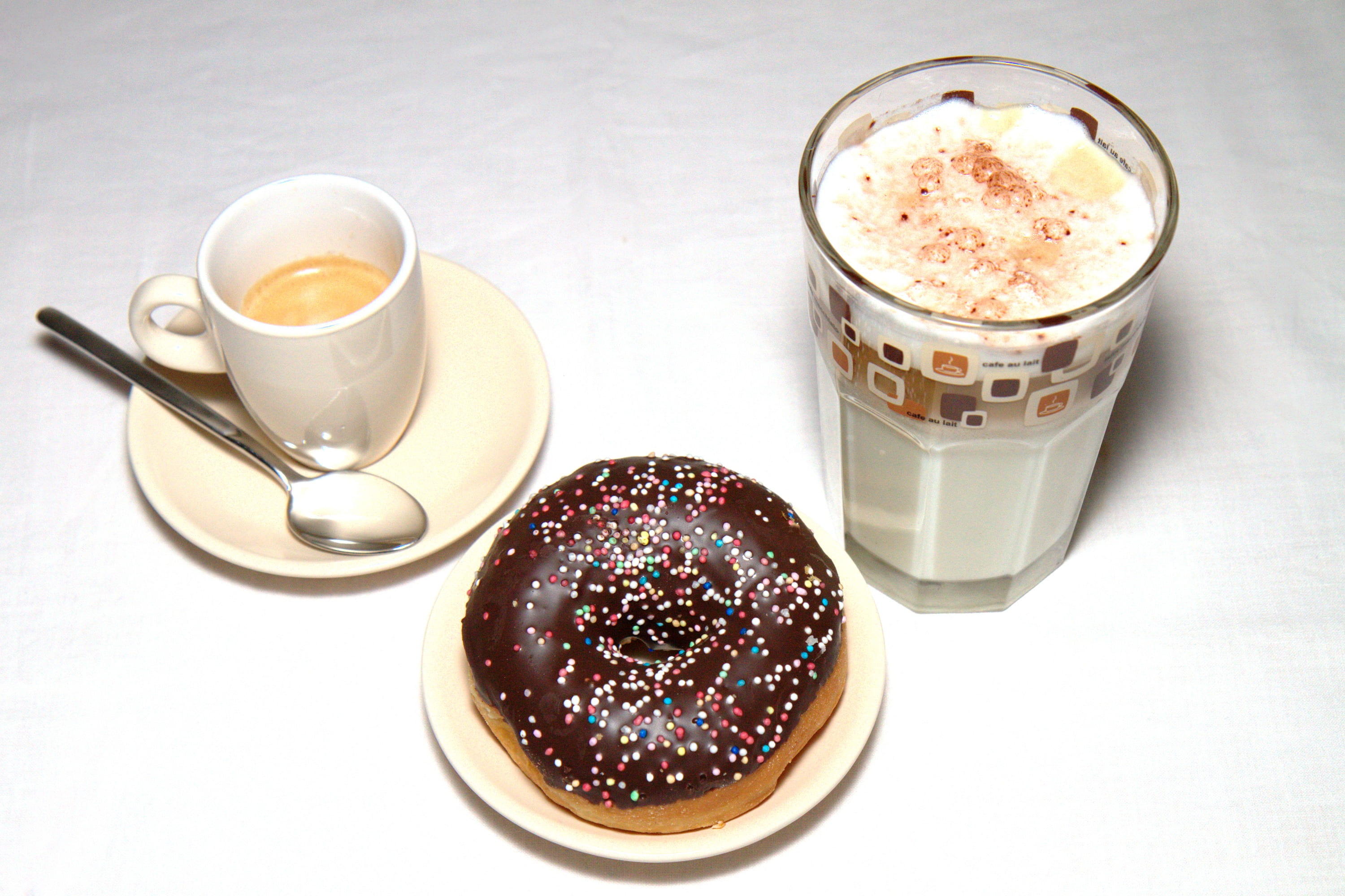 breakfast, still life, refreshment, drink, doughnut, milkshake, crockery, 2K, freshness, cafe, food and drink, meal, chocolate, hot drink, mug, sweet food, HD Wallpaper