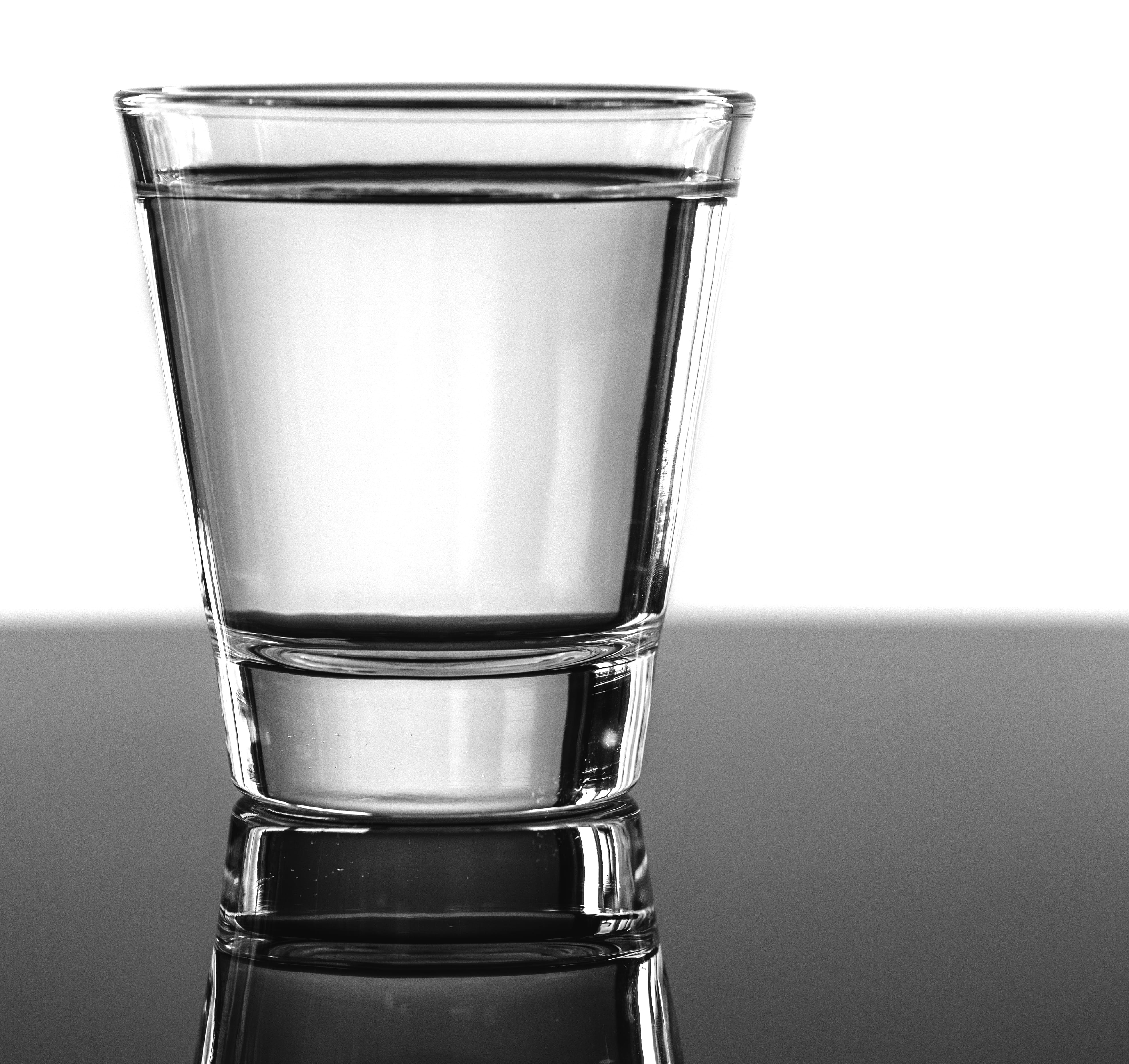 medical care, h2o, single object, dehydrated, drink, refreshment, glass - material, drinking glass, purity, close-up, drinkable, beverage, purified, liquid, HD Wallpaper