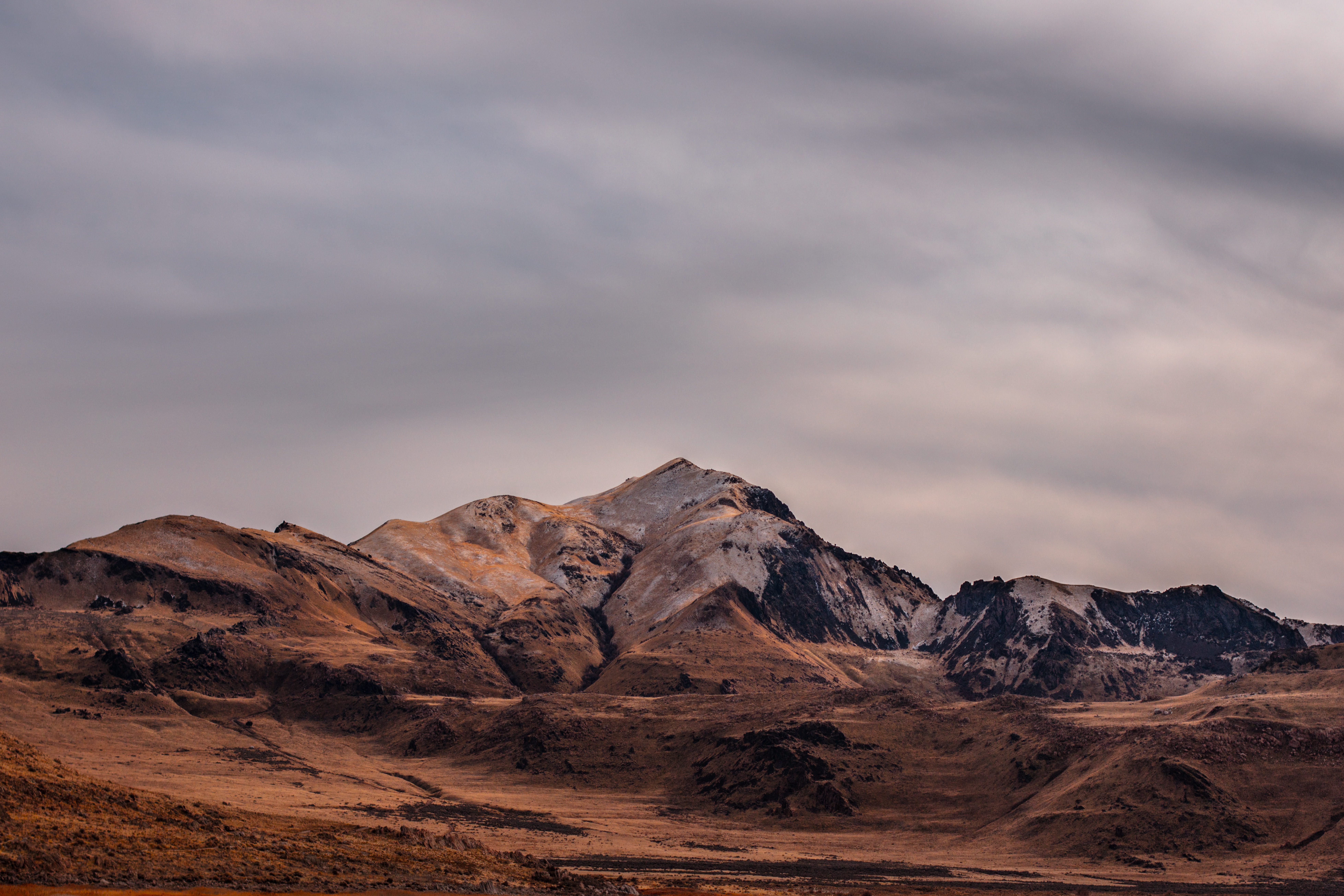 landscape, building, scenics - nature, climate, nature, mesa, plateau, 8K, environment, non-urban scene, formation, land, antelope island, no people, arid climate, HD Wallpaper