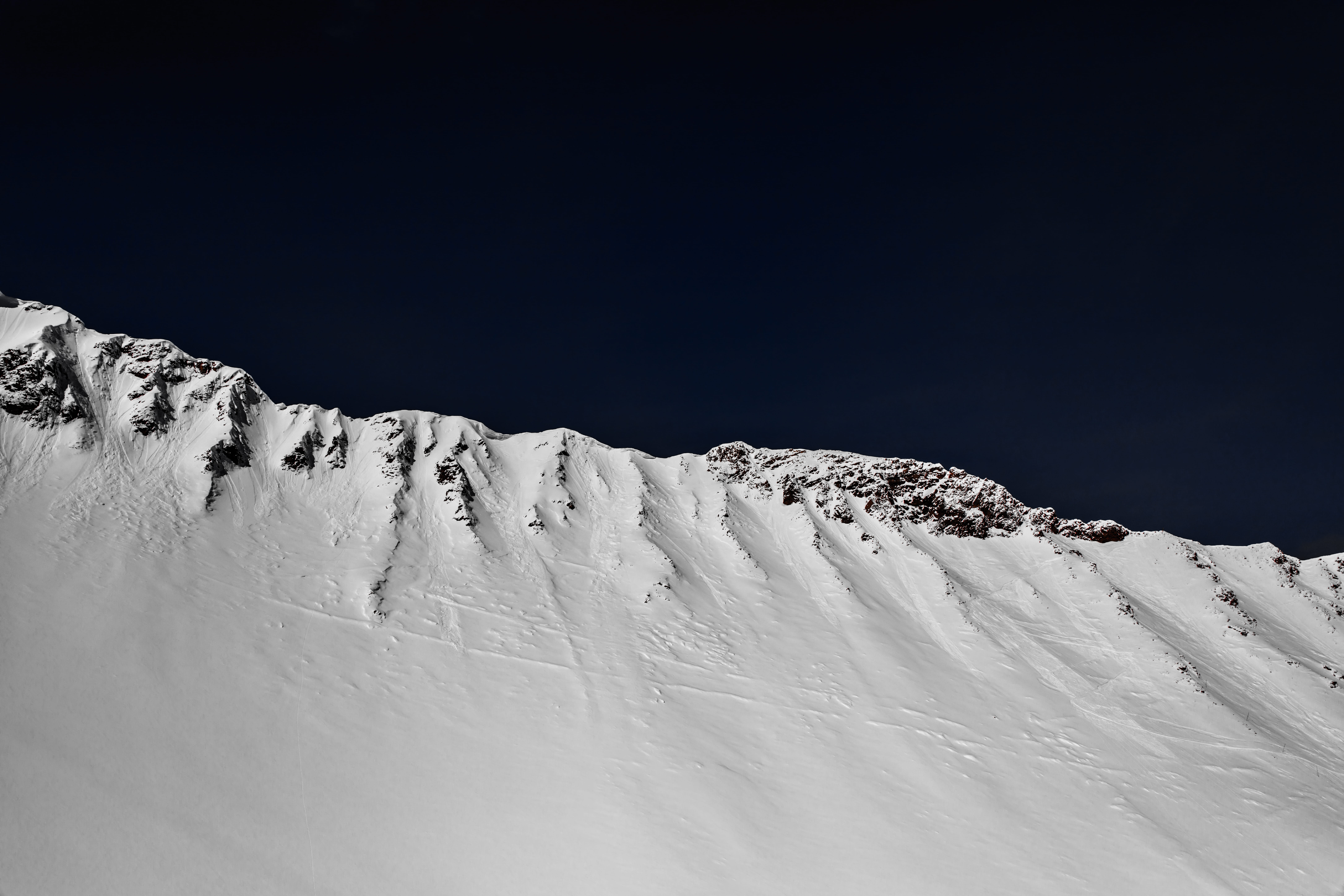 8K, ice, nature, scenics - nature, banister, sky, white color, skiing, mountain range, no people, outdoors, leisure activities, sports, environment, non-urban scene, HD Wallpaper