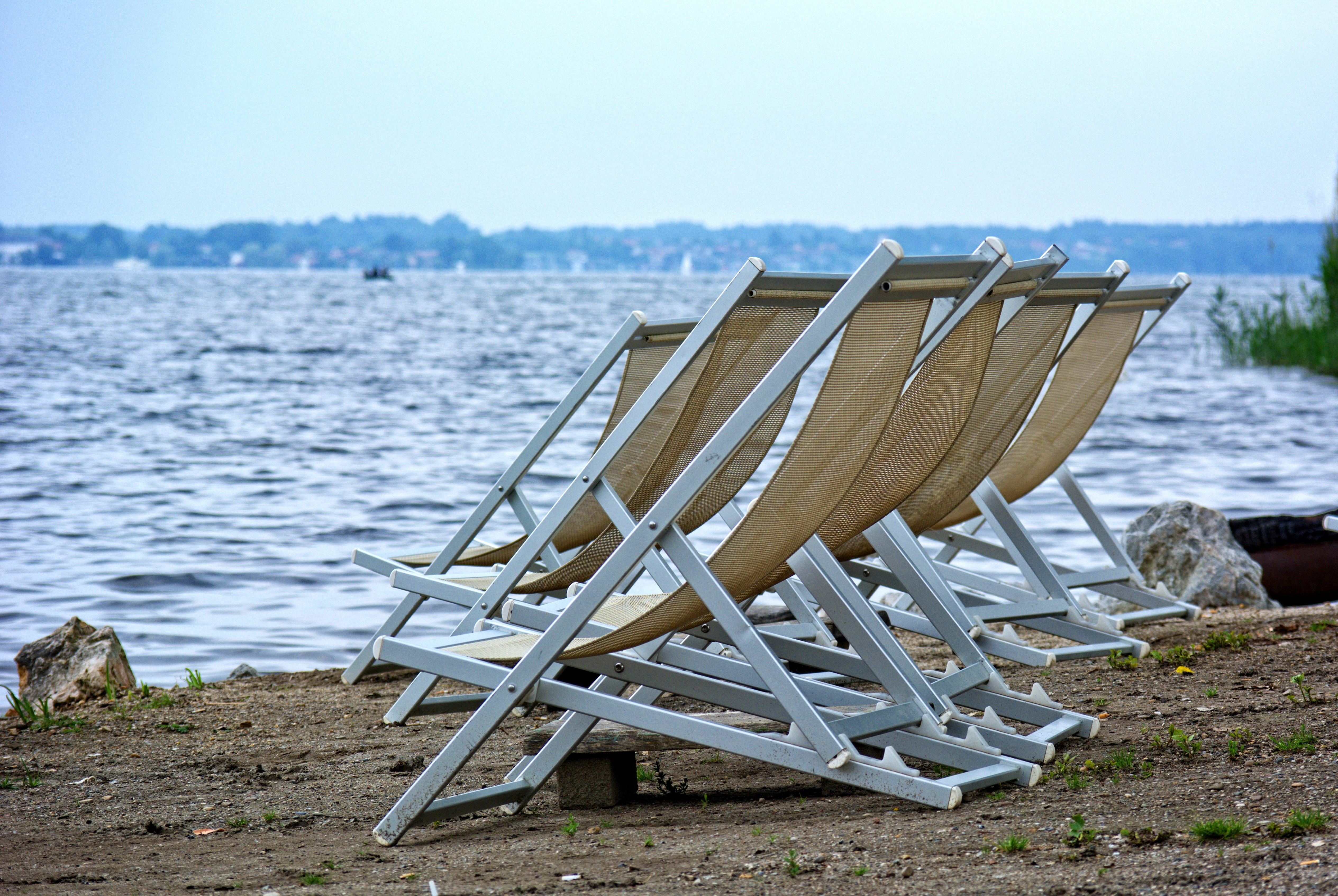 seat, relax, liège, 4K, clear sky, land, no people, waters, tranquil scene, relaxation, absence, sun loungers, day, beach, tranquility, sea, sun bed, outdoors, HD Wallpaper