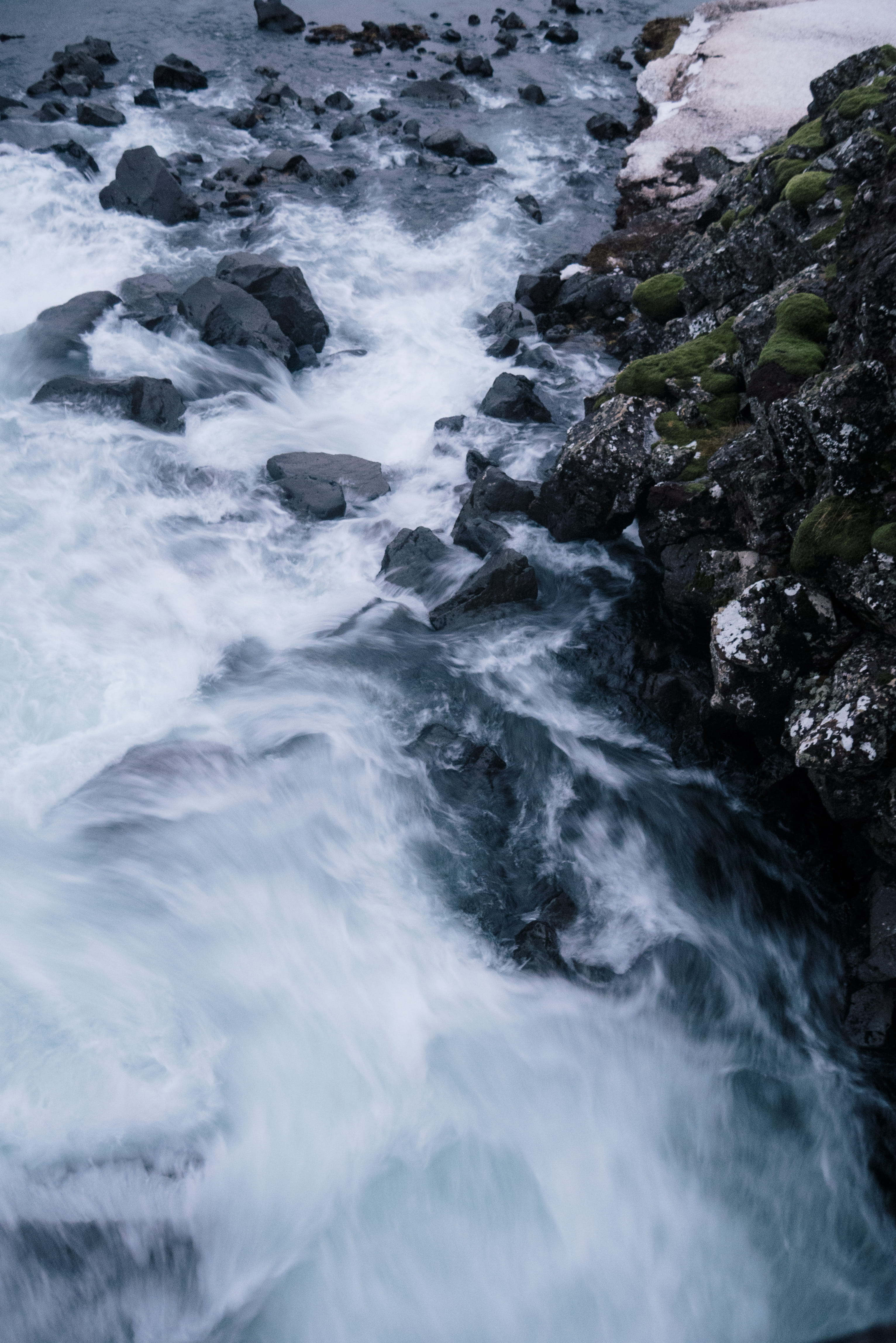 aquatic sport, land, scenics - nature, beauty in nature, waterfall, sea, moss, blurred motion, water, high angle view, motion, rock - object, power in nature, Phone HD Wallpaper