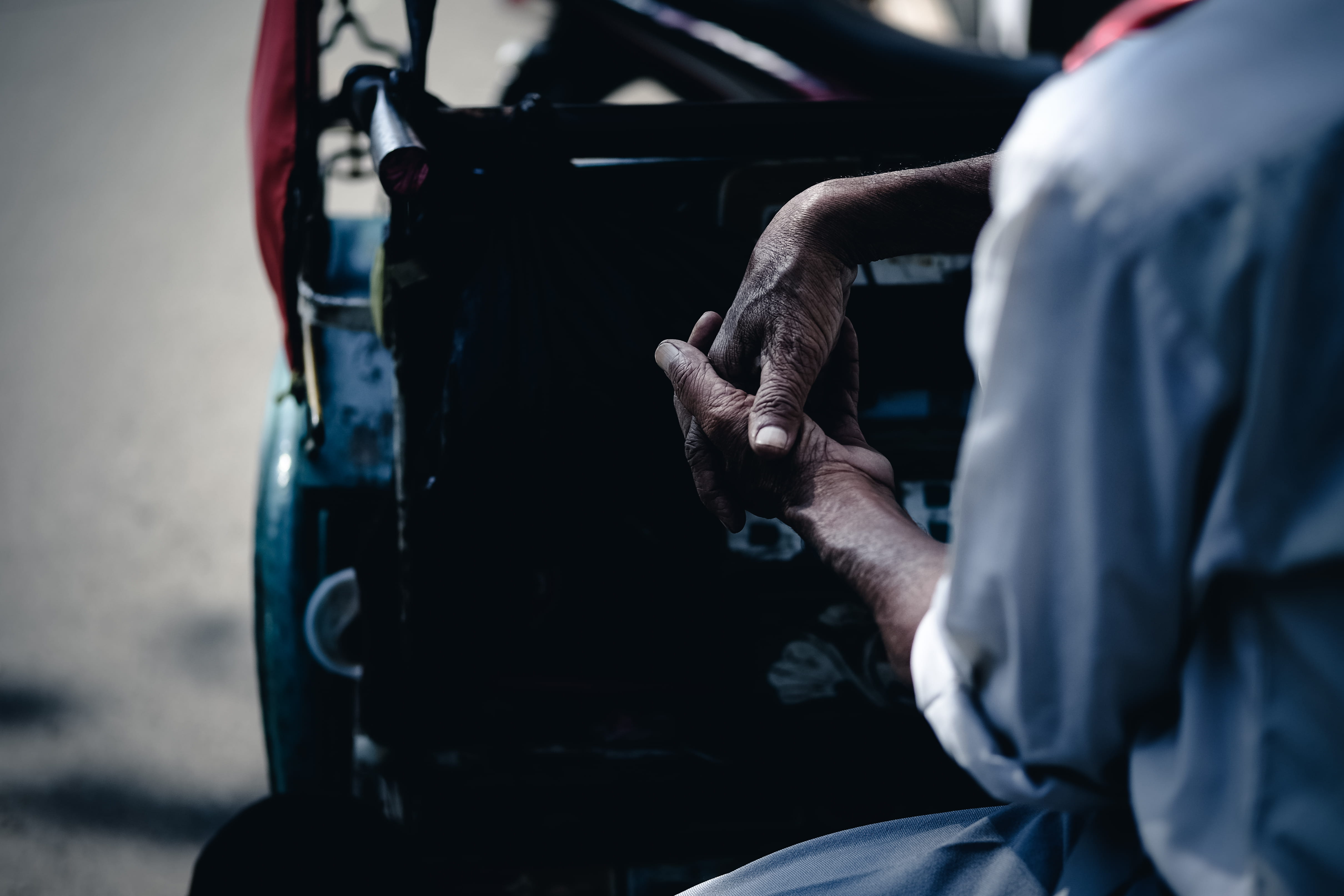 man, bandung, ricksaw, land vehicle, wrinkle, men, traffic, driving, motorcycle, oldman, one person, indonesium, person, rickshaw, street, city, male, 4K, HD Wallpaper