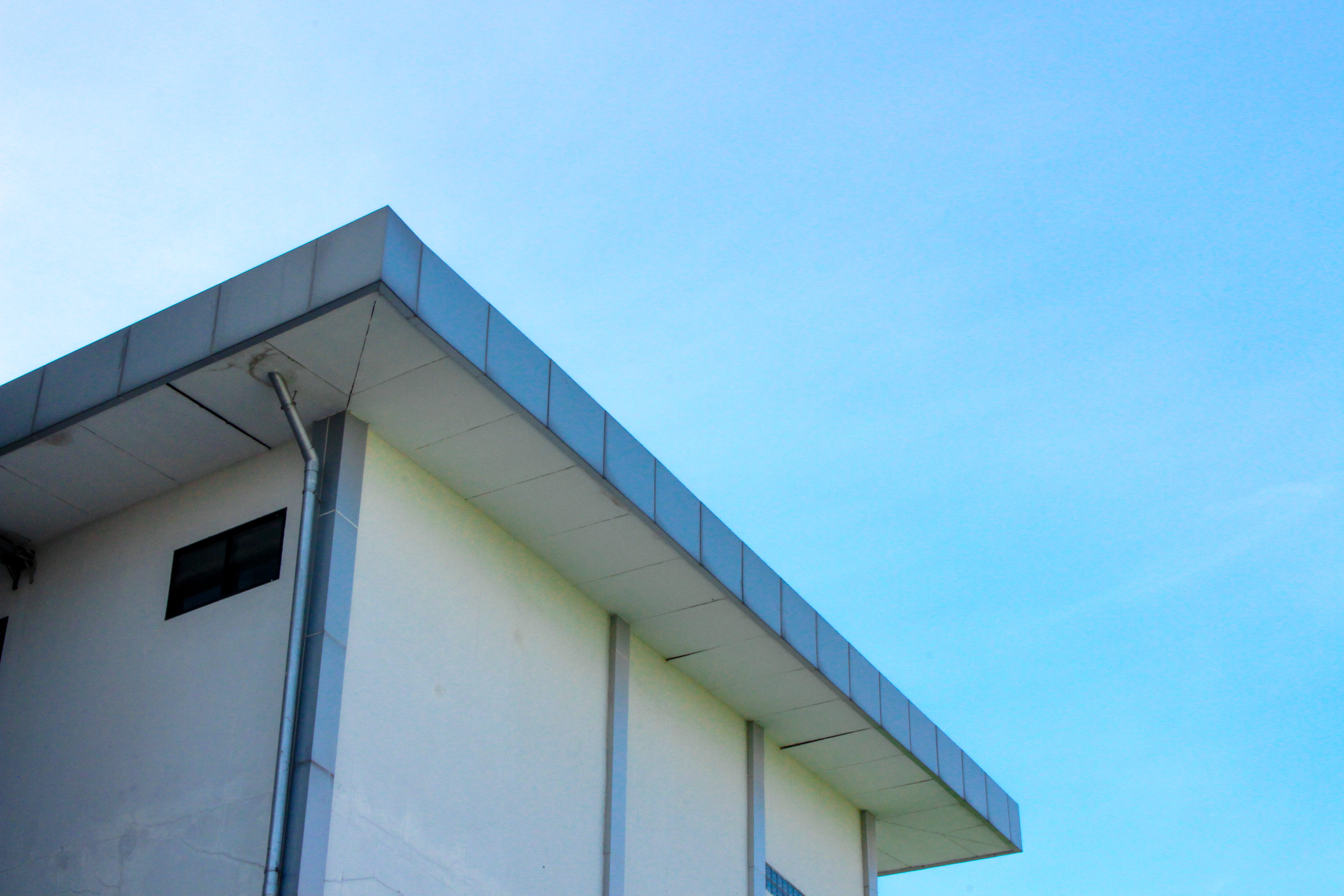 architecture, sky, nature, low angle view, arsitektur, building exterior, geometric, blue, 5K, bangunan, architectural column, geomestris, house, copy space, HD Wallpaper
