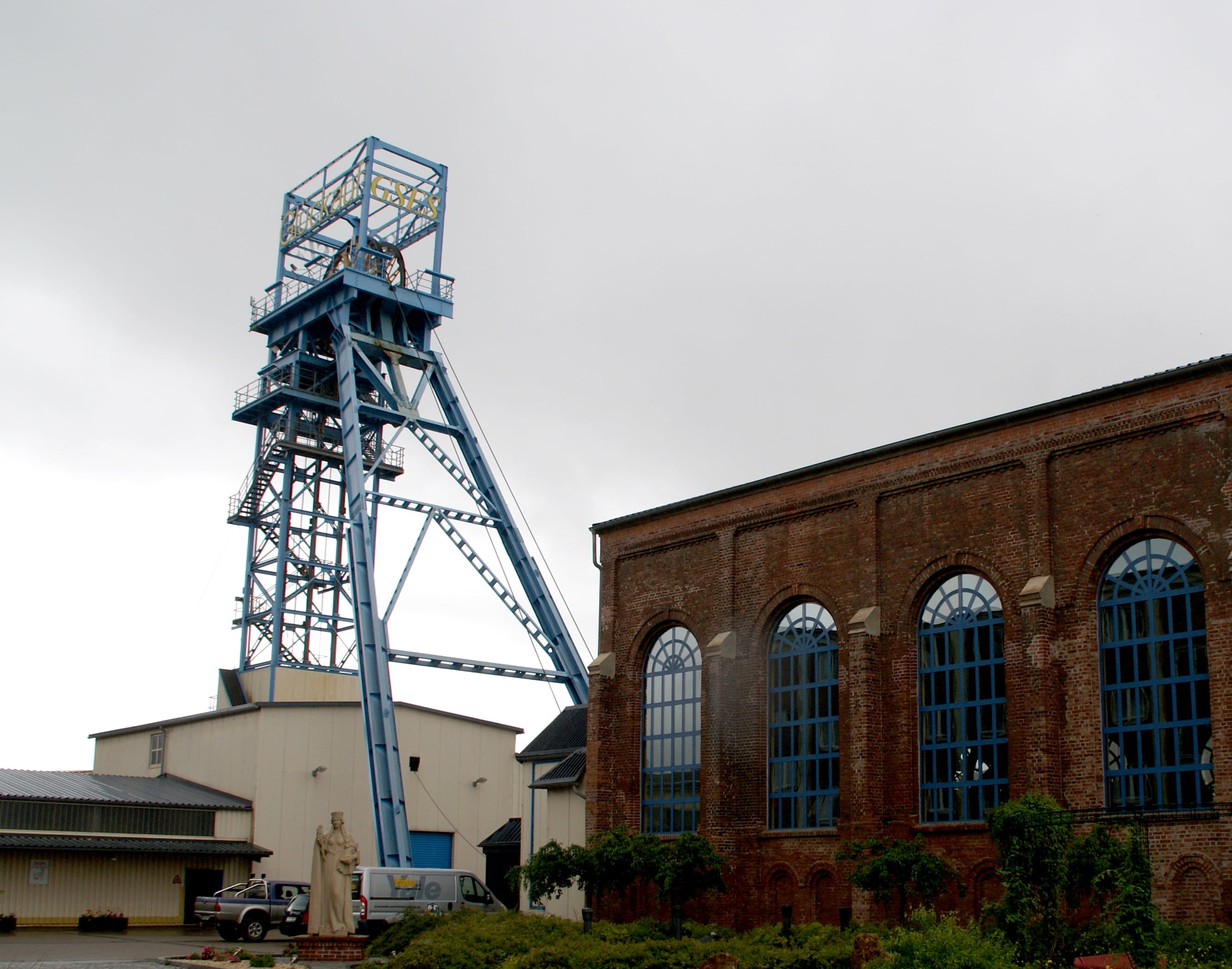 outdoors, day, machinery, metal, low angle view, plant, connection, 2K, visit, mens choir, underground, sky, travel destinations, nature, headframe, sondershausen, HD Wallpaper