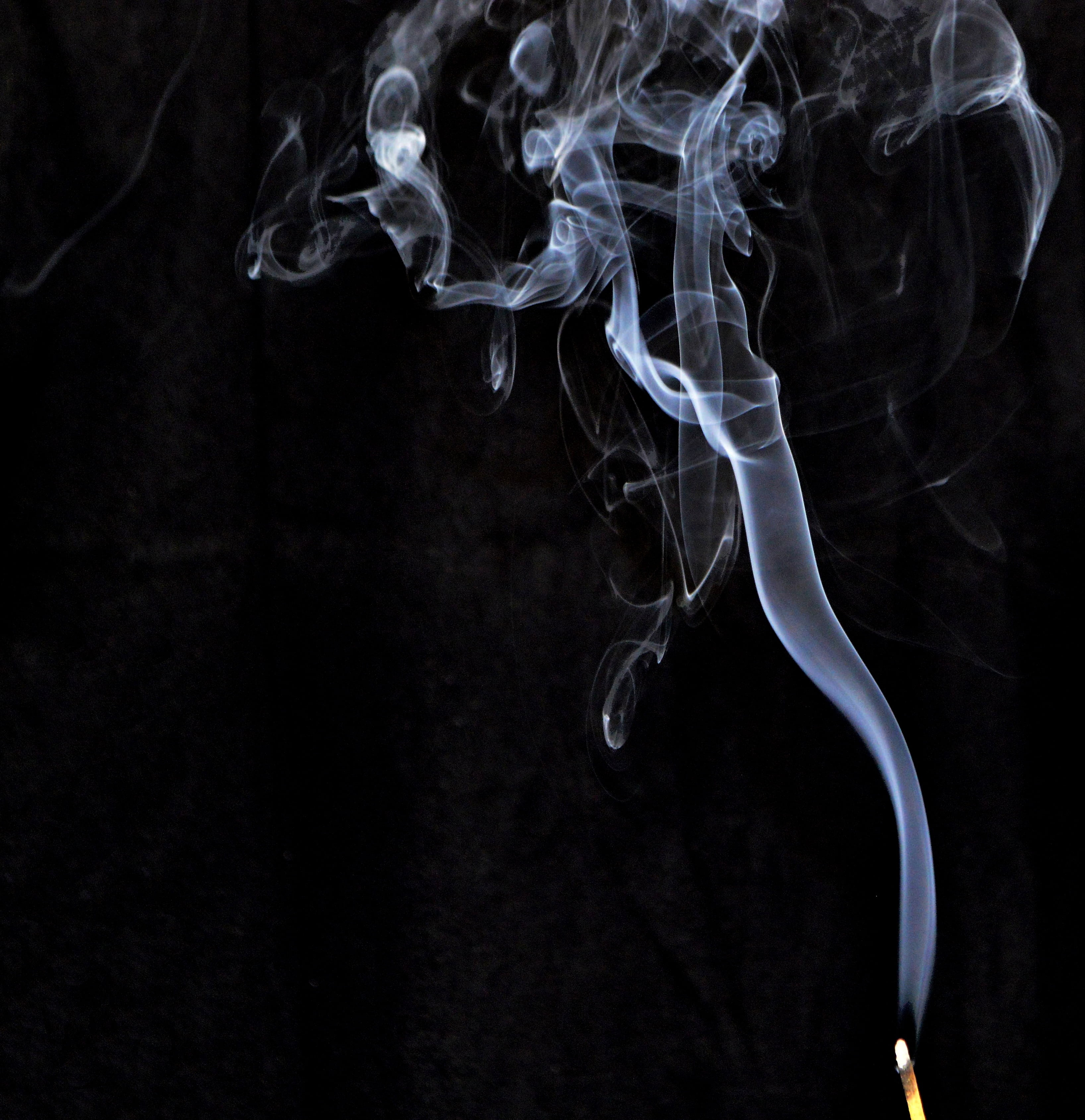 indoors, 2K, smoke - physical structure, pattern, nature, incense, pollution, swirl, changing form, emitting, white, no people, burning, abstract, fumes, Phone HD Wallpaper