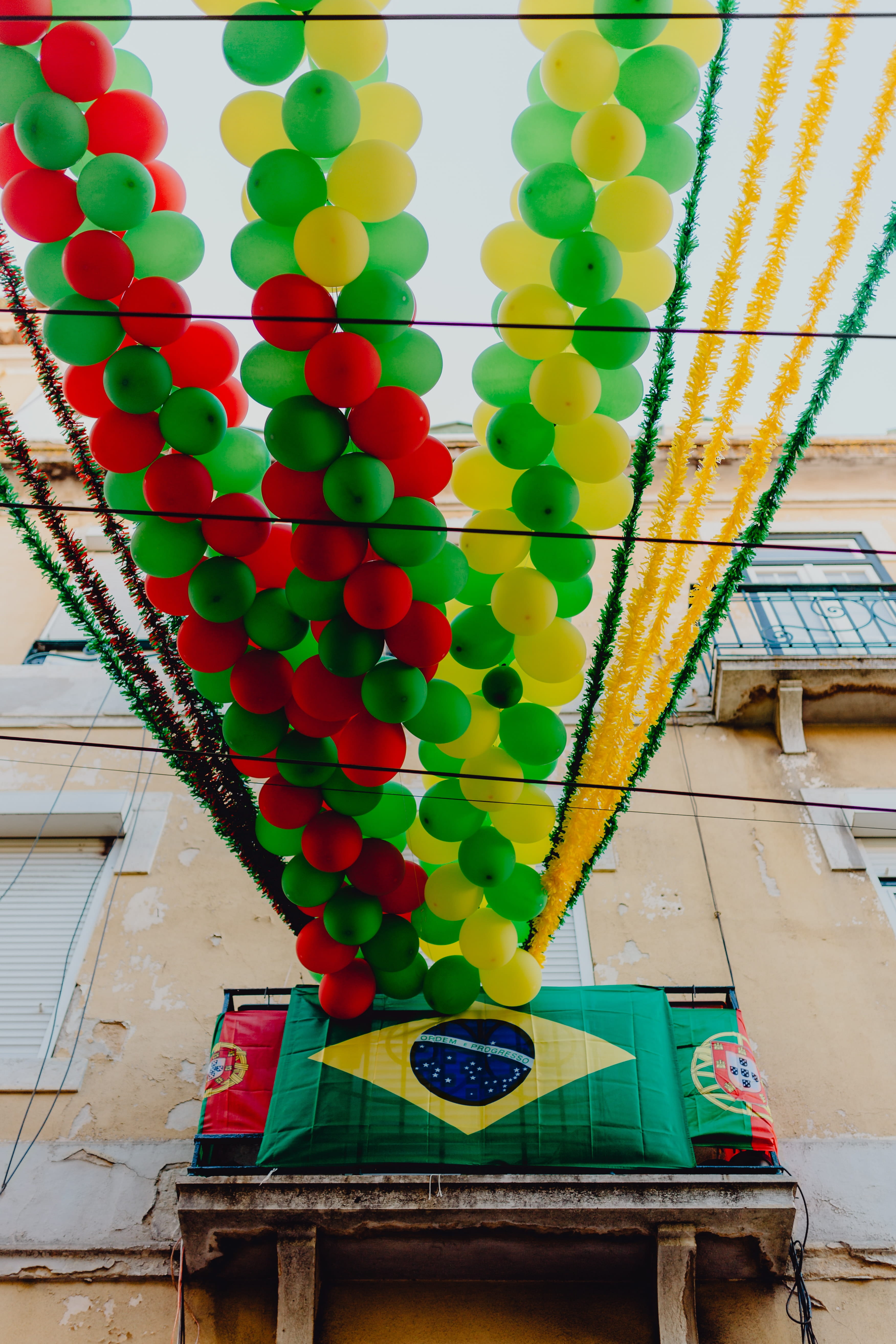 santo antonio, Saint Anthony, wall - building feature, festival, decoration, anthony, low angle view, outdoors, lisboa, feast, day, building, alfama, decorations, Phone HD Wallpaper