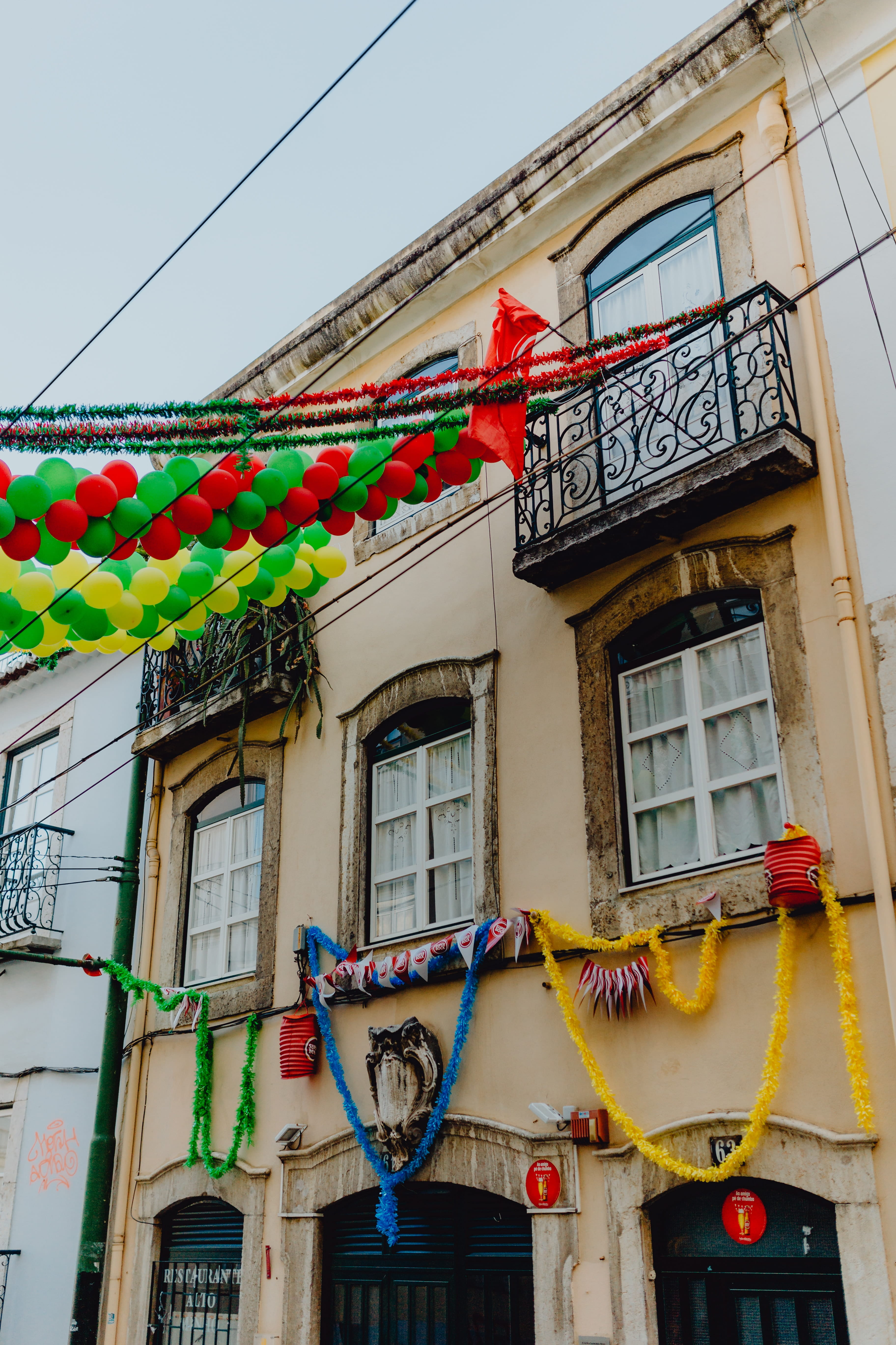 low angle view, happy, festival, santo antonio, decorated, Saint Anthony, clothing, building exterior, 5K, sky, day, celebration, feast, building, built structure, Phone HD Wallpaper